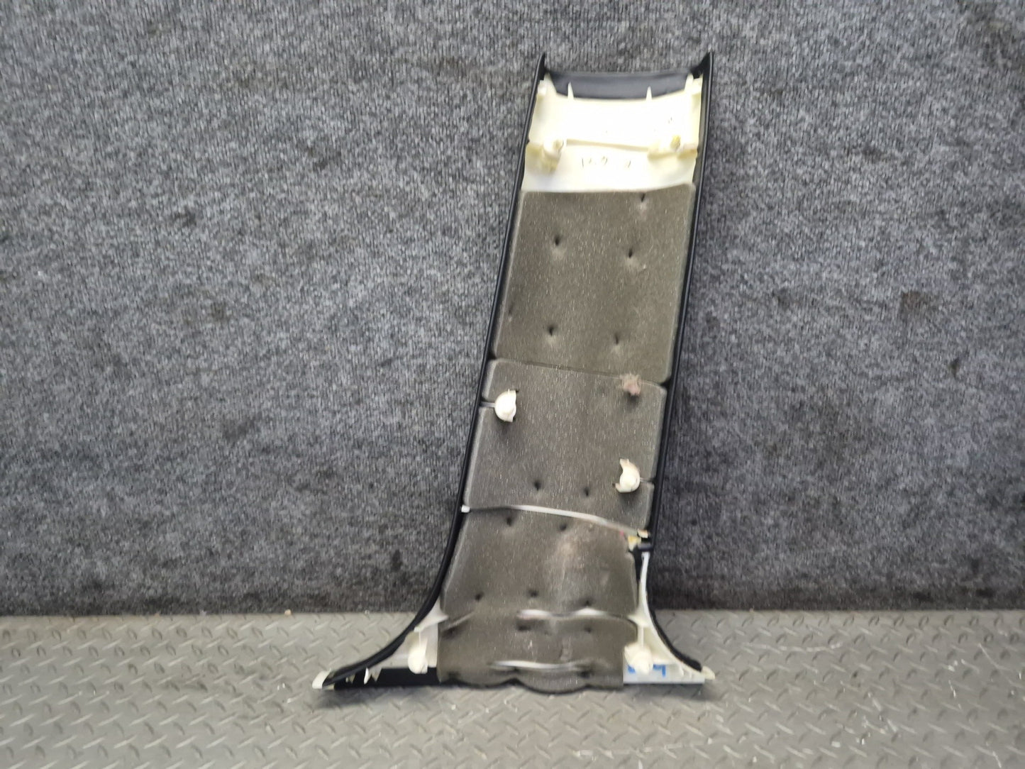 01-03 Lexus UCF30L LS430 Center Left & Right Lower B Pillar Trim Cover Panel OEM
