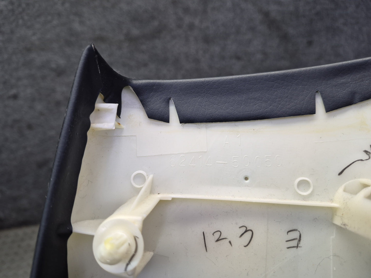 01-03 Lexus UCF30L LS430 Center Left & Right Lower B Pillar Trim Cover Panel OEM