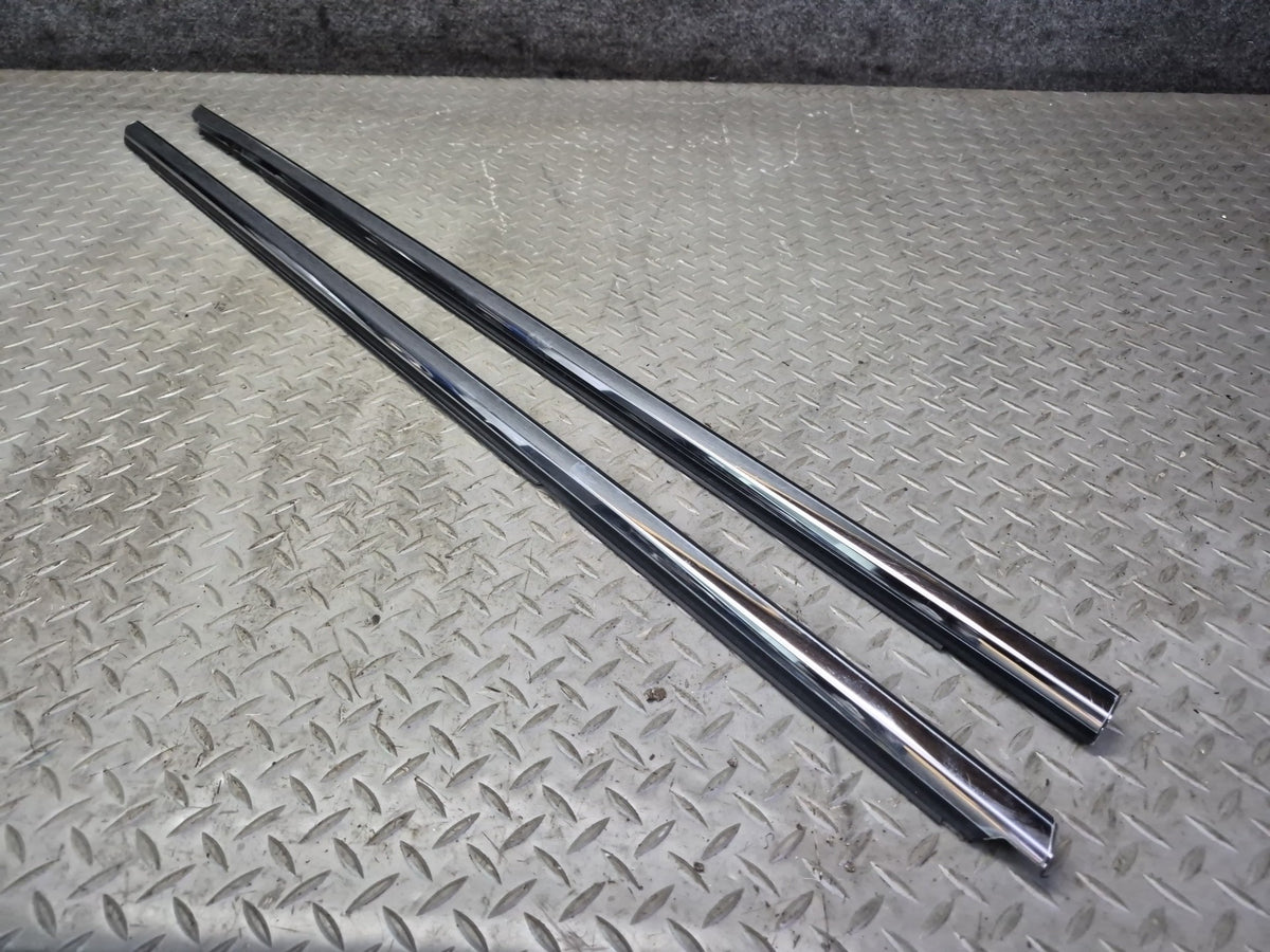 01-06 Lexus UCF30L LS430 Front Right & Left Door Weatherstrip Molding OEM