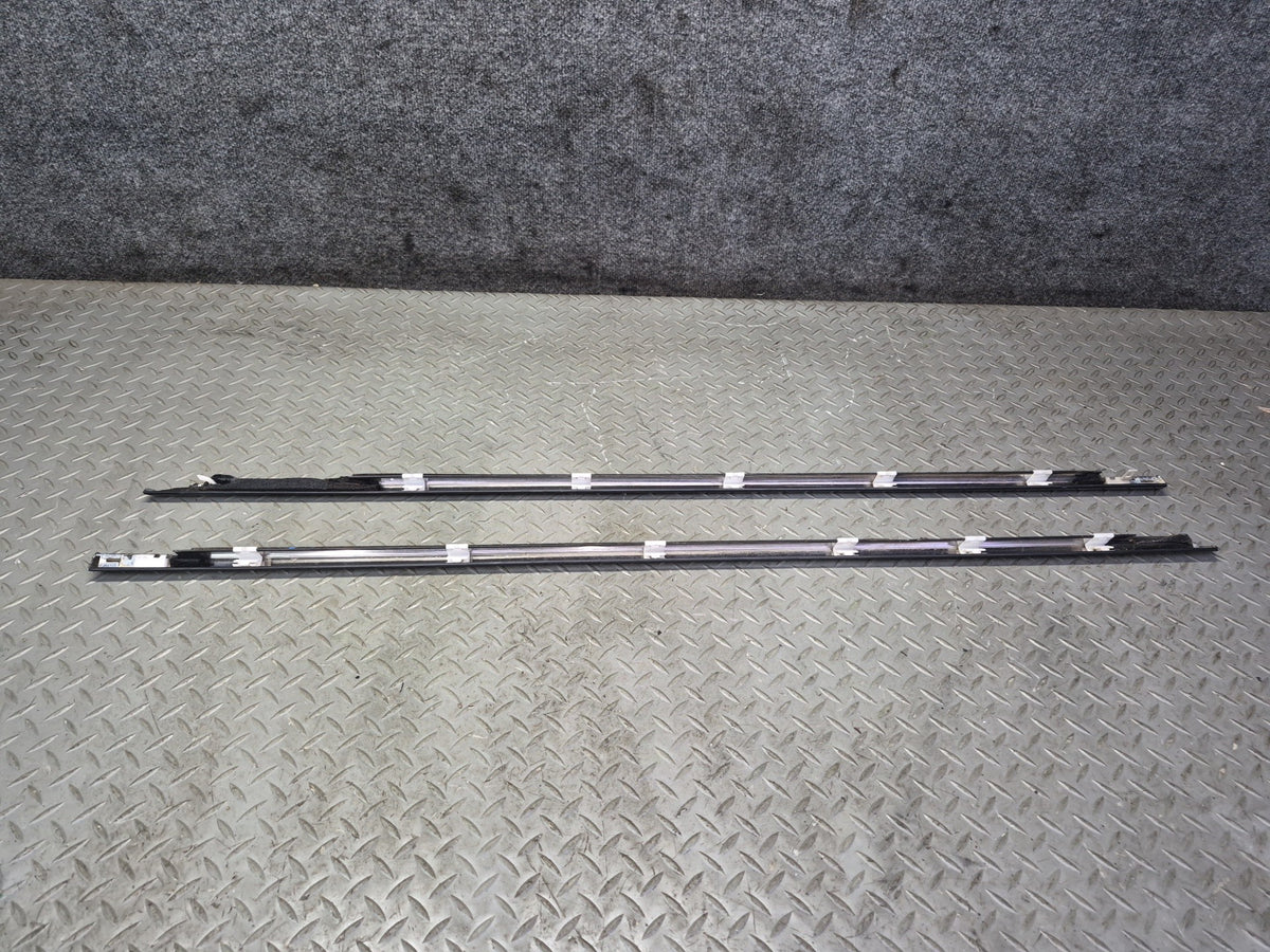 01-06 Lexus UCF30L LS430 Front Right & Left Door Weatherstrip Molding OEM