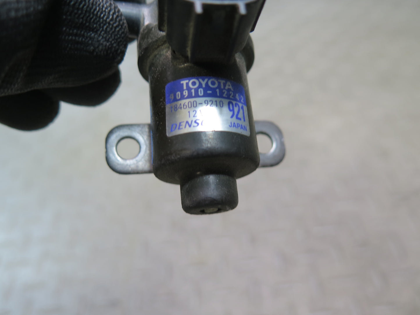01-06 Lexus UCF30L LS430 Vacuum Valve Switch 90910-12242 OEM