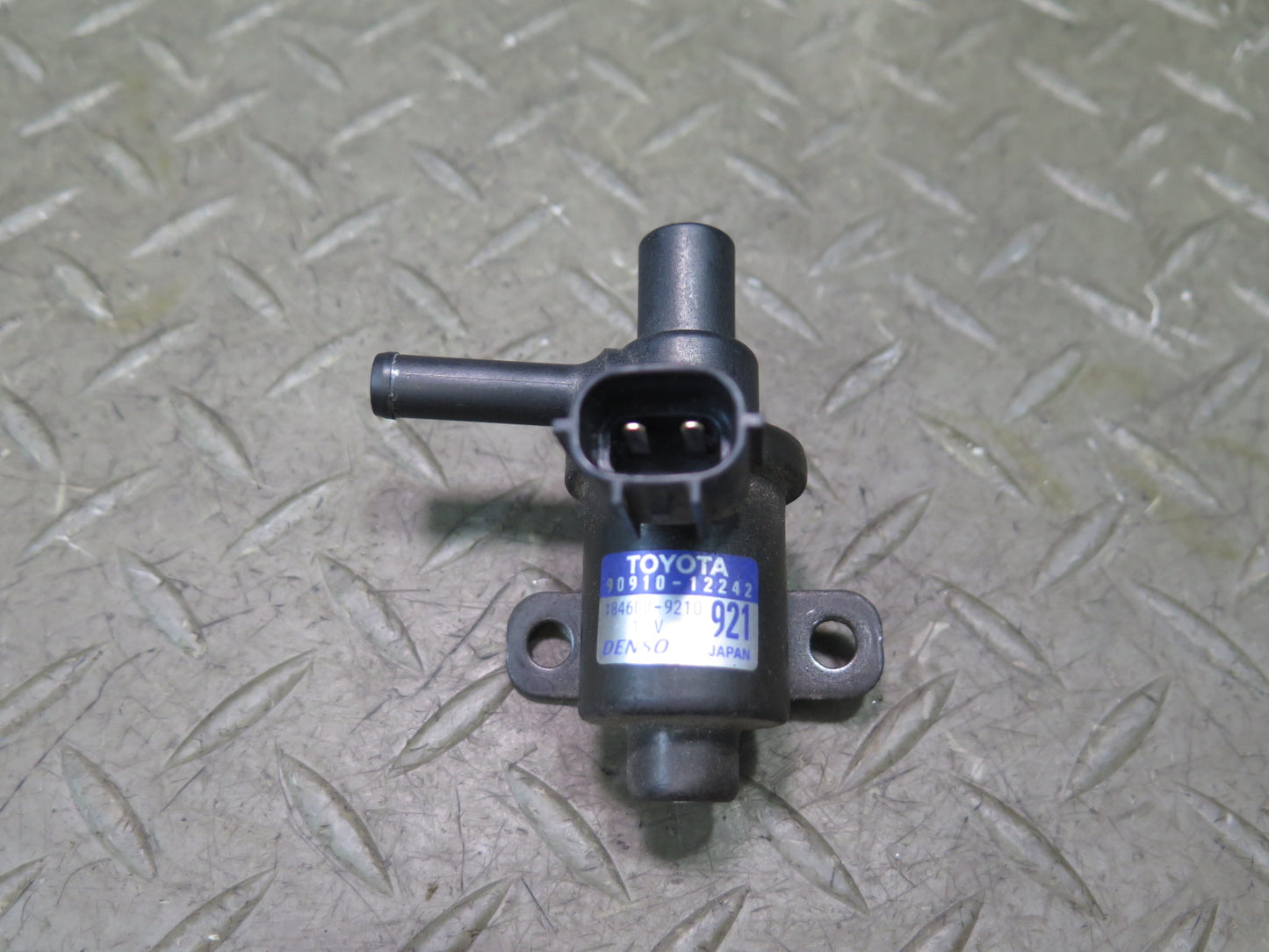 01-06 Lexus UCF30L LS430 Vacuum Valve Switch 90910-12242 OEM