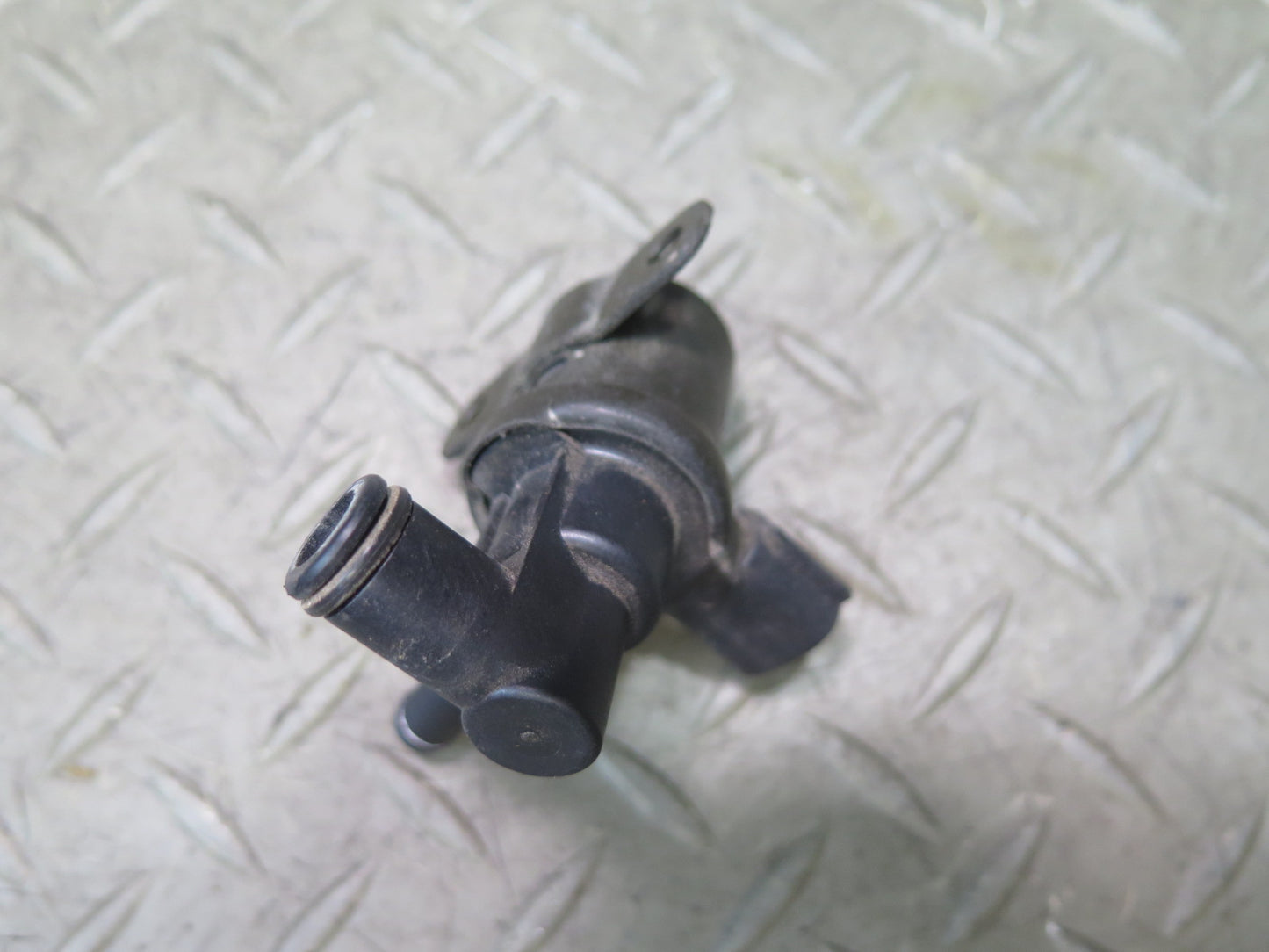 01-06 Lexus UCF30L LS430 Vacuum Valve Switch 90910-12242 OEM