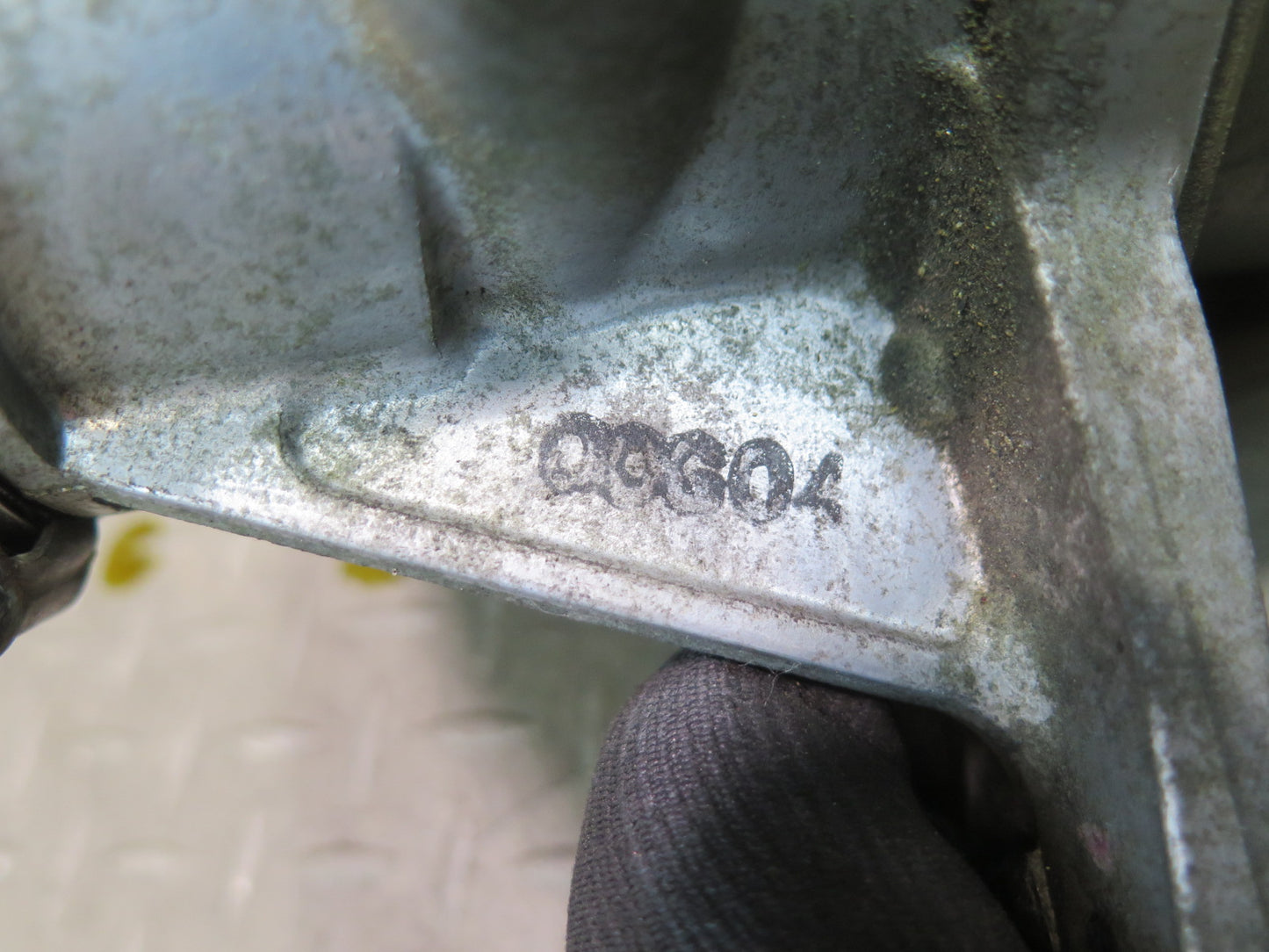 00-05 Toyota MR2 Spyder ZZW30L Power Steering Pump 89657-17010 OEM