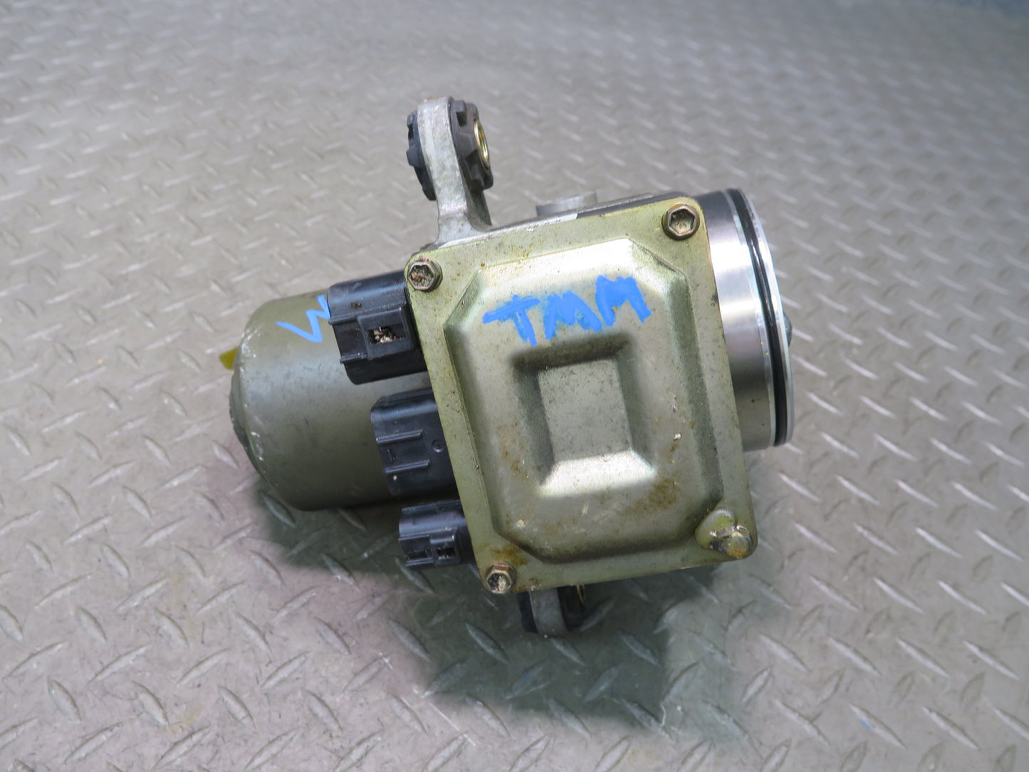 00-05 Toyota MR2 Spyder ZZW30L Power Steering Pump 89657-17010 OEM