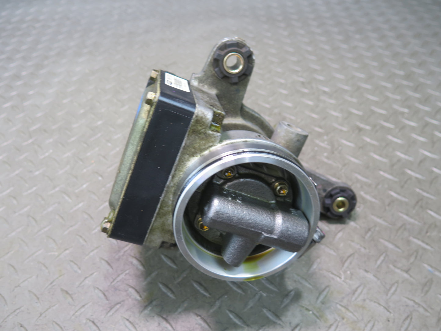 00-05 Toyota MR2 Spyder ZZW30L Power Steering Pump 89657-17010 OEM