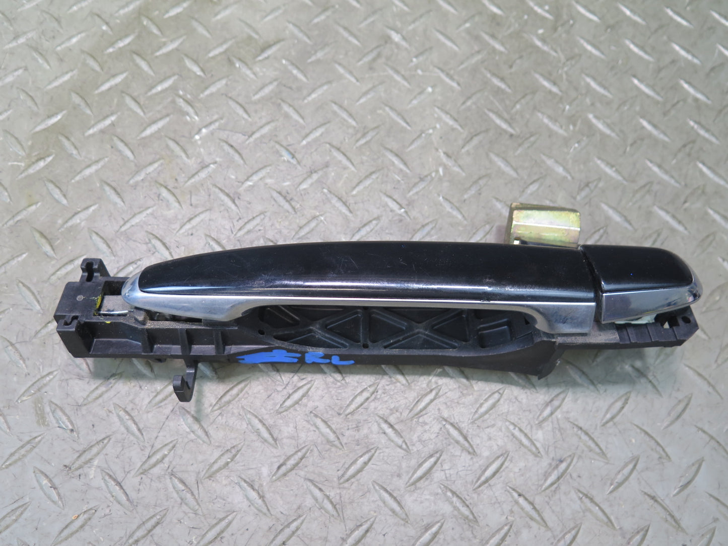 01-03 Lexus UCF30L LS430 Rear Left & Right Door Exterior Handle Set Black OEM
