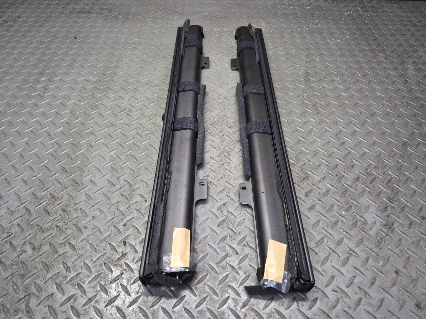 01-06 Lexus UCF30L LS430 Rear Left & Right Interior Door Visor Shade KIT Set OEM