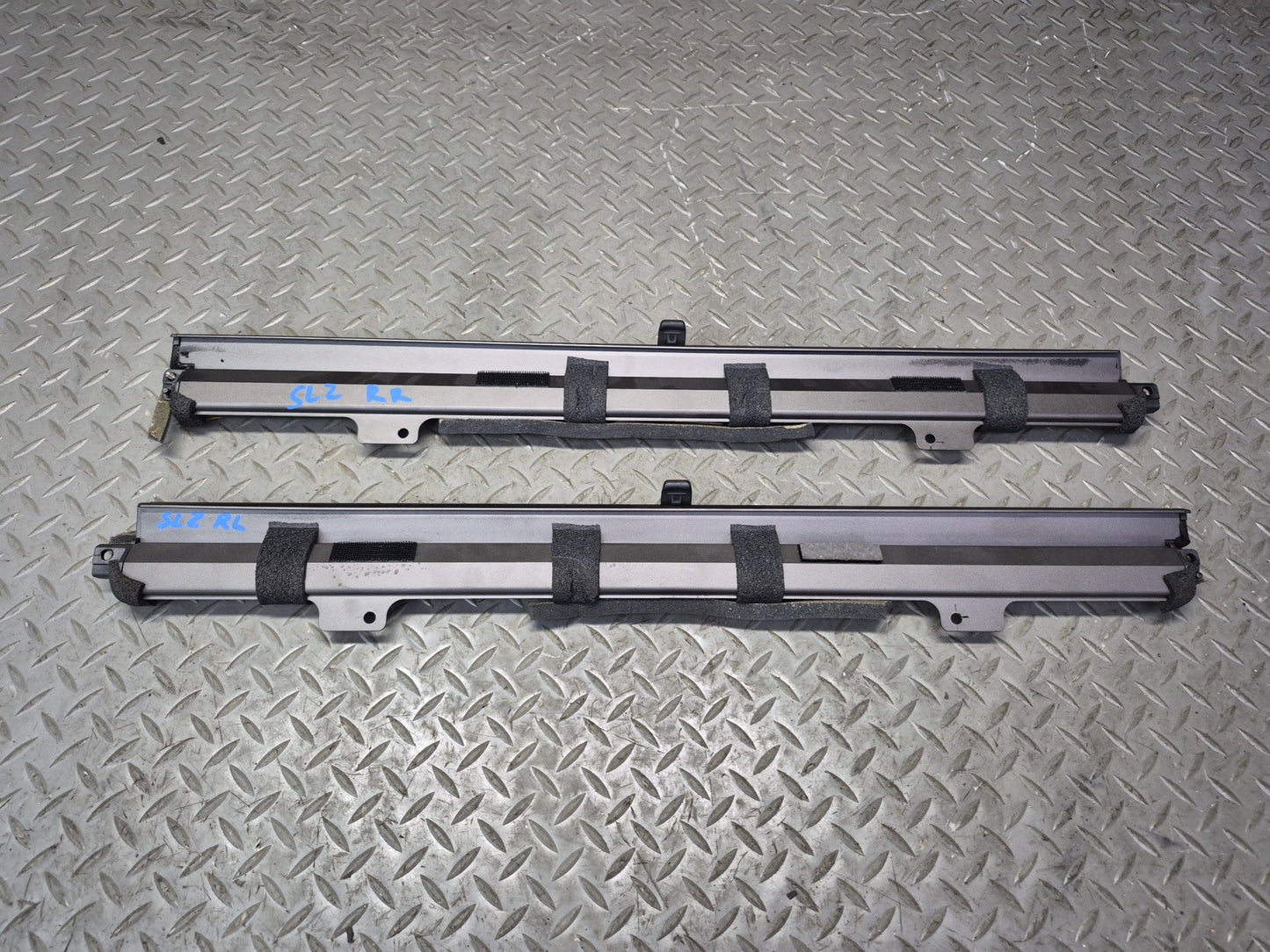 01-06 Lexus UCF30L LS430 Rear Left & Right Interior Door Visor Shade KIT Set OEM