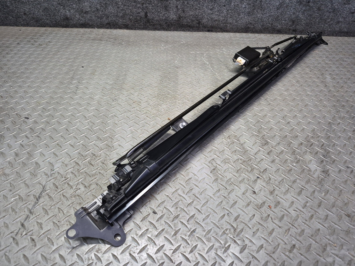 01-03 Lexus UCF30L LS430 Rear Back Glass Window Power Sunshade 64350-50010 OEM