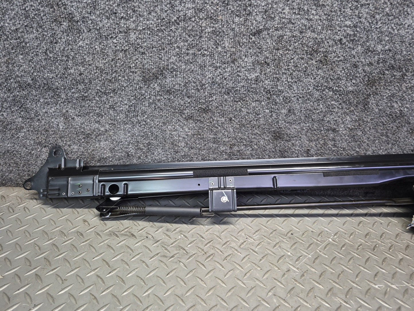 01-03 Lexus UCF30L LS430 Rear Back Glass Window Power Sunshade 64350-50010 OEM