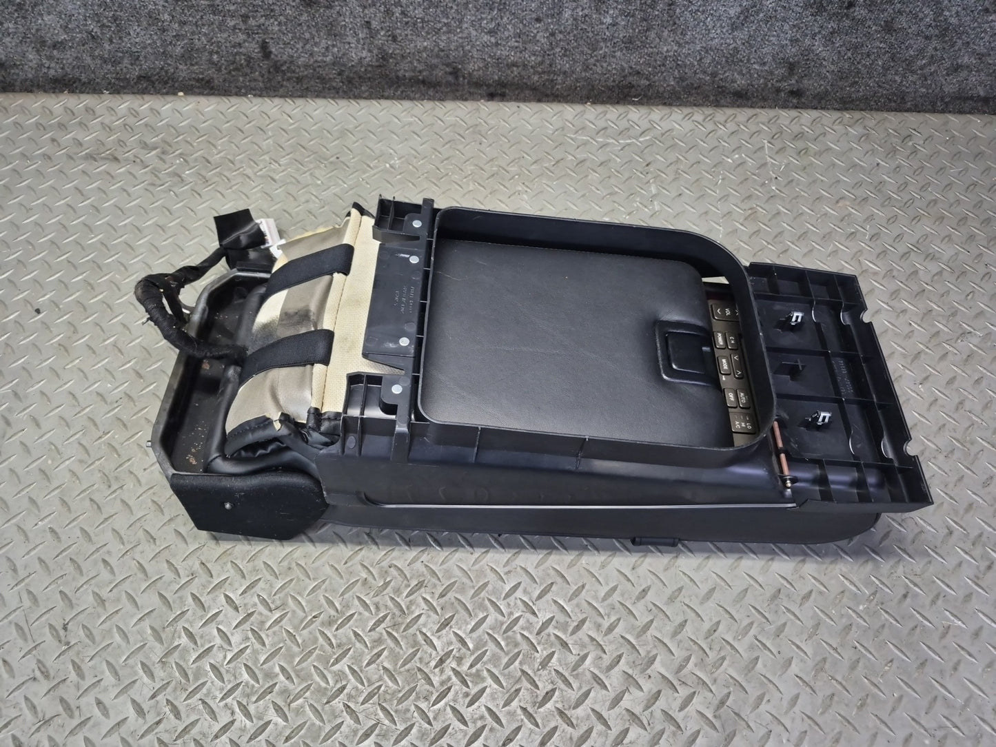 01-03 Lexus UCF30L LS430 Rear Seat Center Armrest w Audio AC Control Black OEM