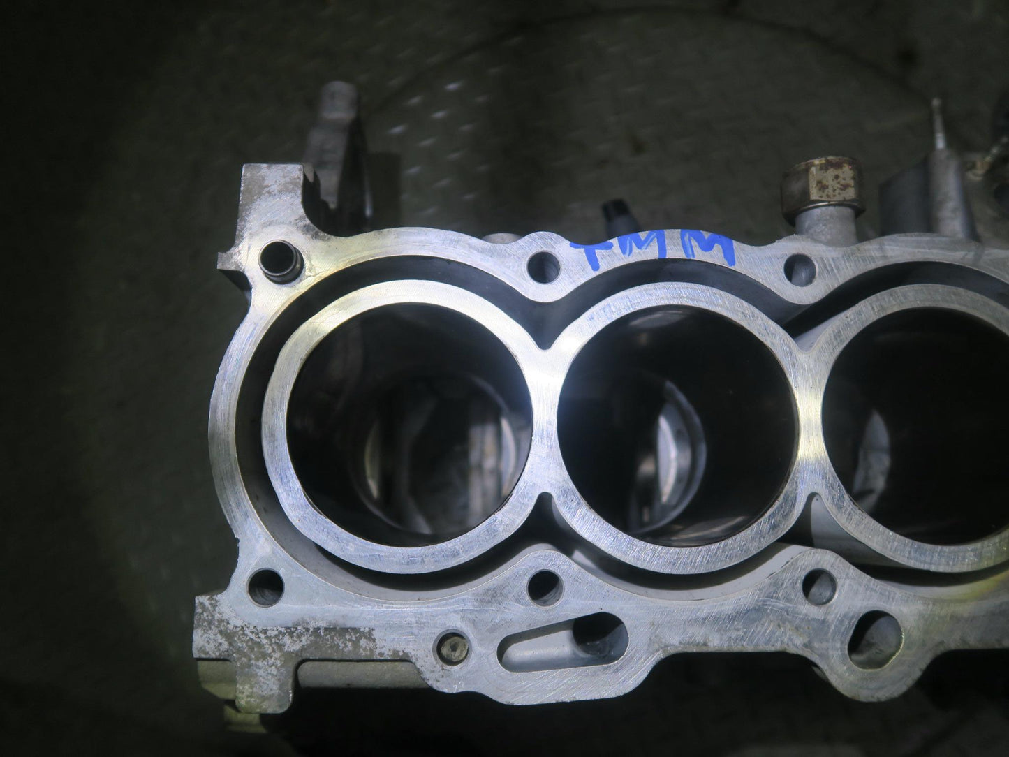 00-02 Toyota ZZW30L MR2 Spyder 1.8L 1ZZFE Engine Motor Block w Oil Dipstick OEM