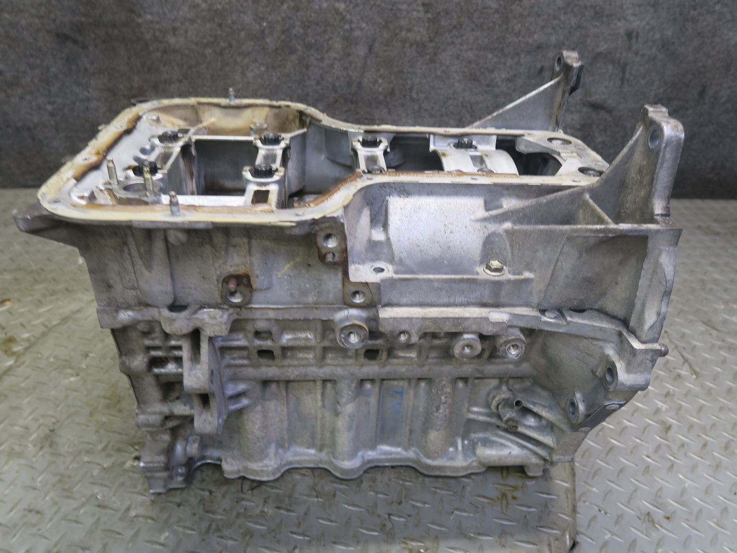 00-02 Toyota ZZW30L MR2 Spyder 1.8L 1ZZFE Engine Motor Block w Oil Dipstick OEM