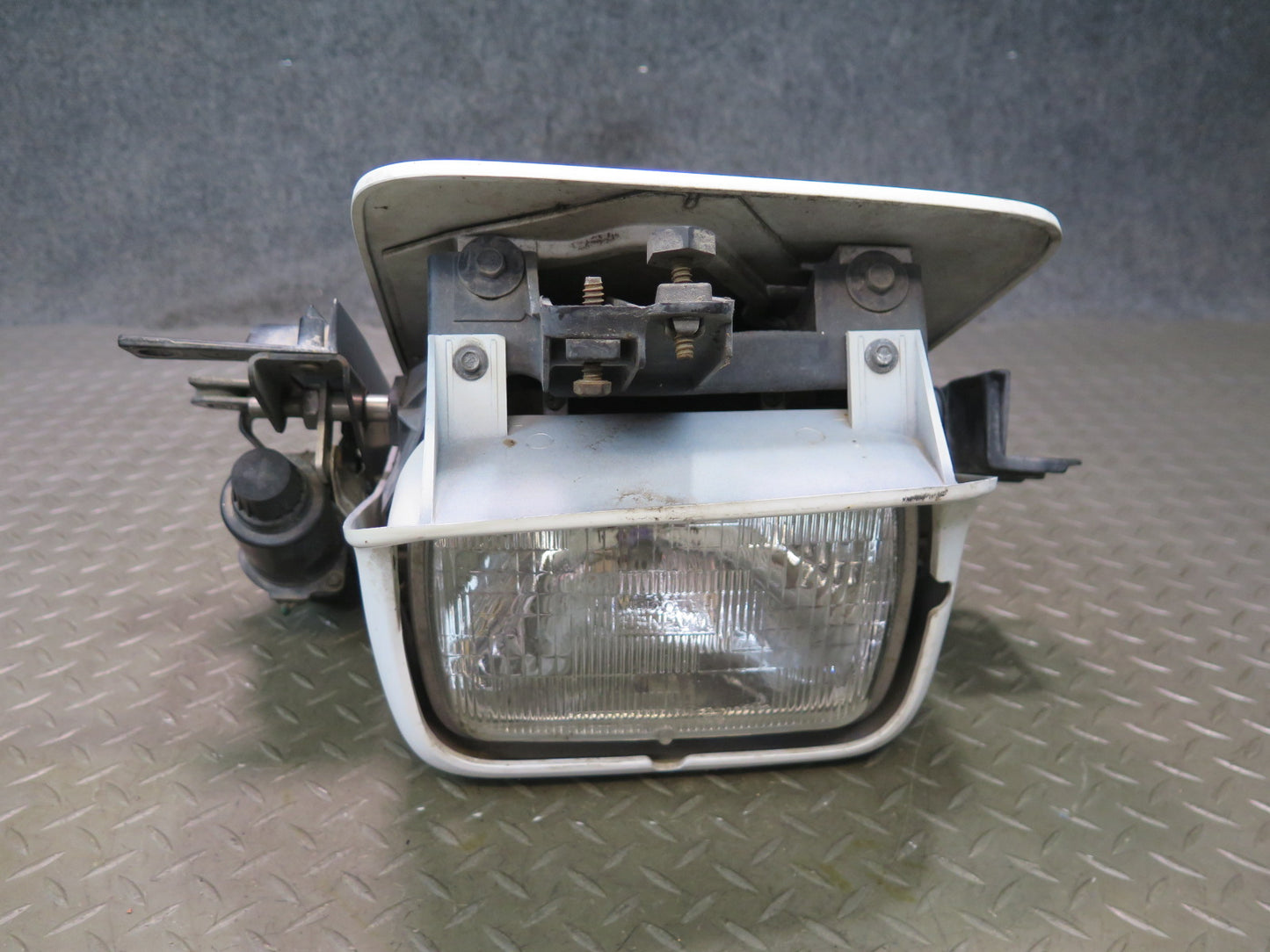 91-96 Chevrolet Corvette C4 Right POP UP Headlight Lamp w Motor & Cover Assy OEM