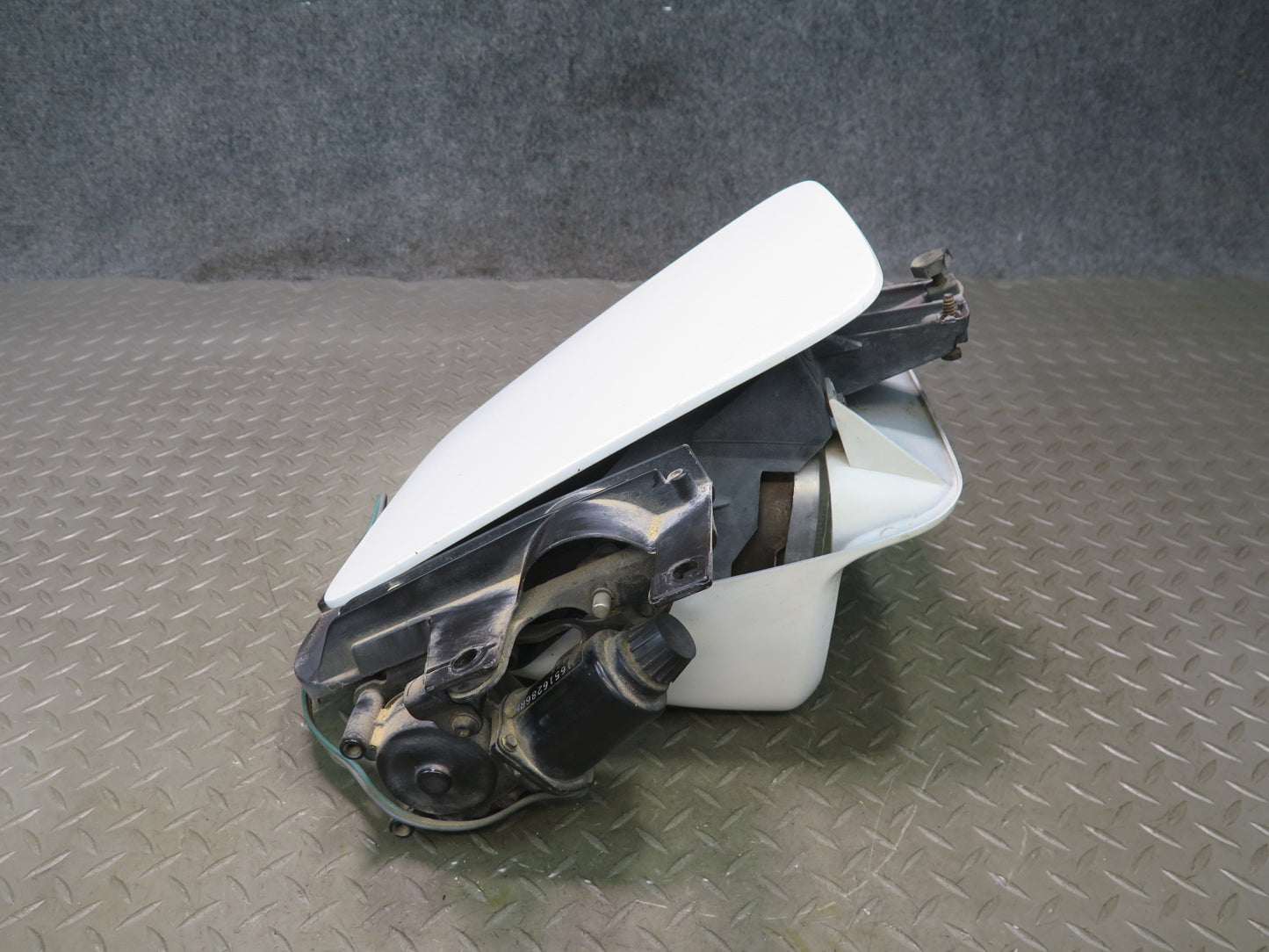 91-96 Chevrolet Corvette C4 Right POP UP Headlight Lamp w Motor & Cover Assy OEM