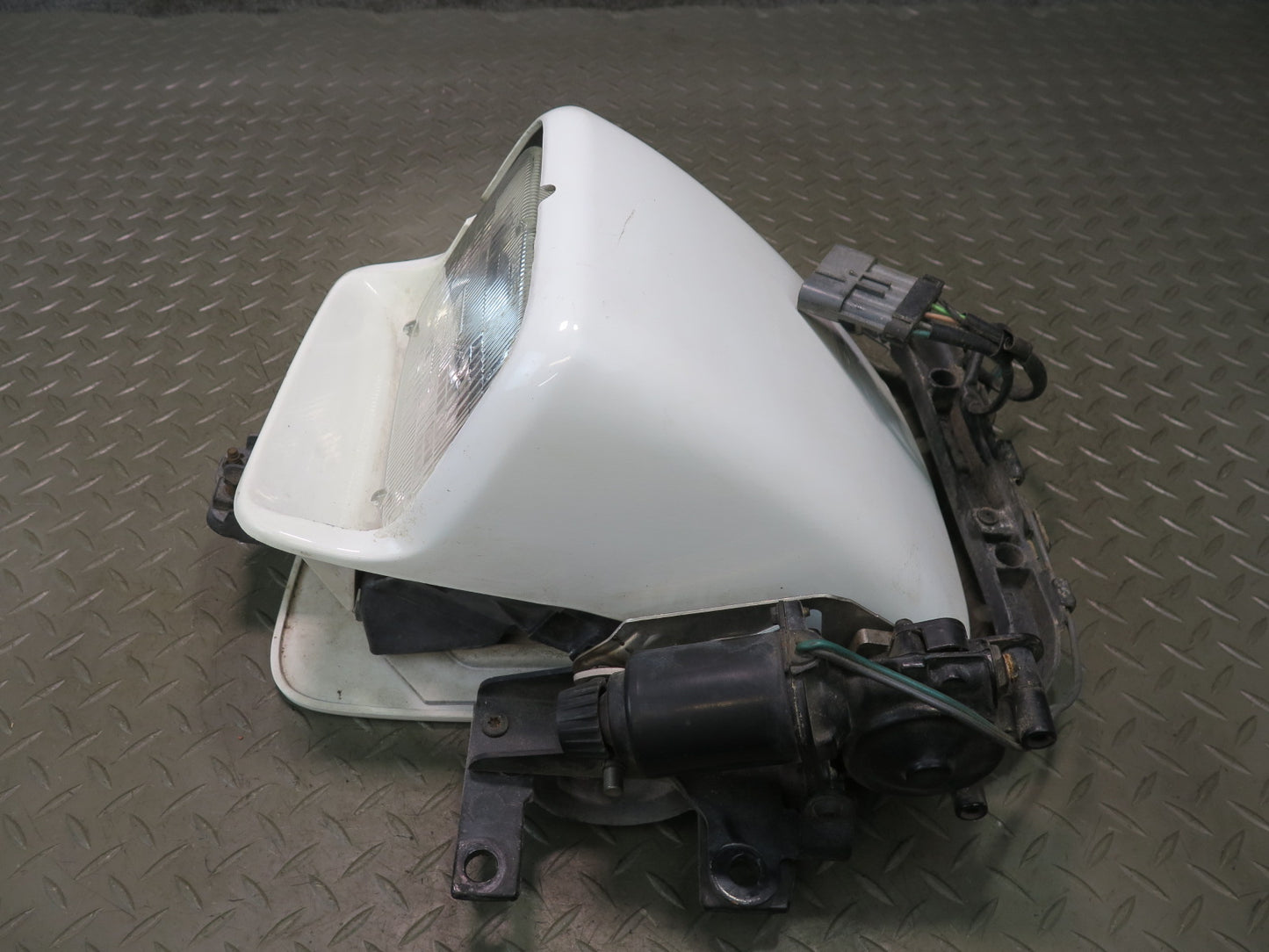 91-96 Chevrolet Corvette C4 Right POP UP Headlight Lamp w Motor & Cover Assy OEM