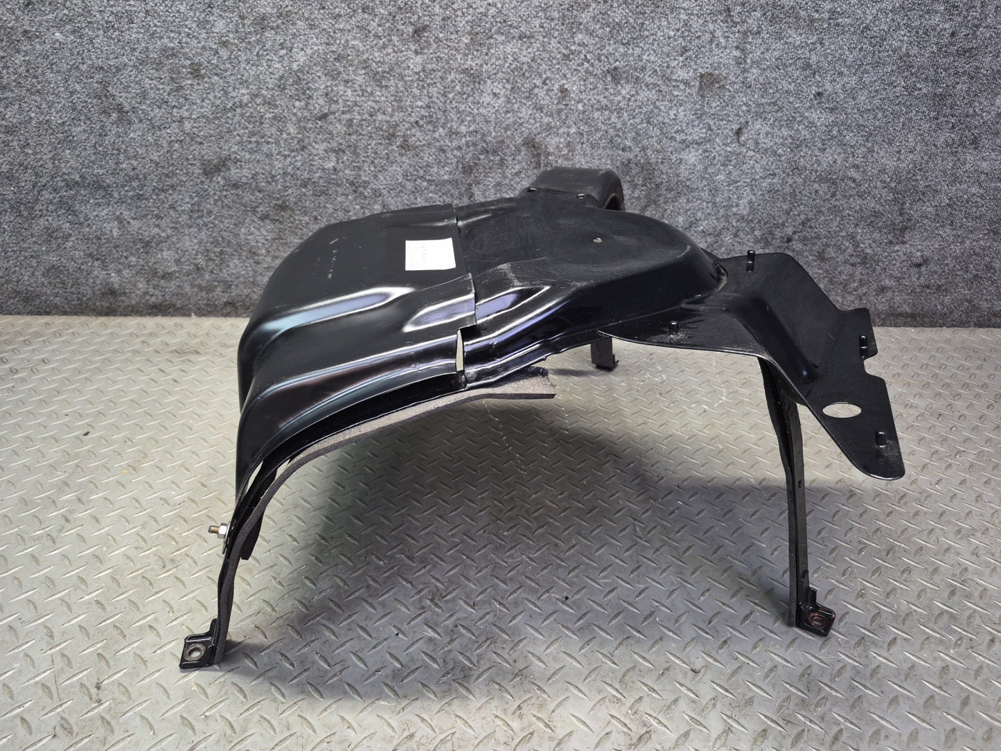 1984-1986 Porsche 928 Fuel Tank Mount Mounting Bracket Support