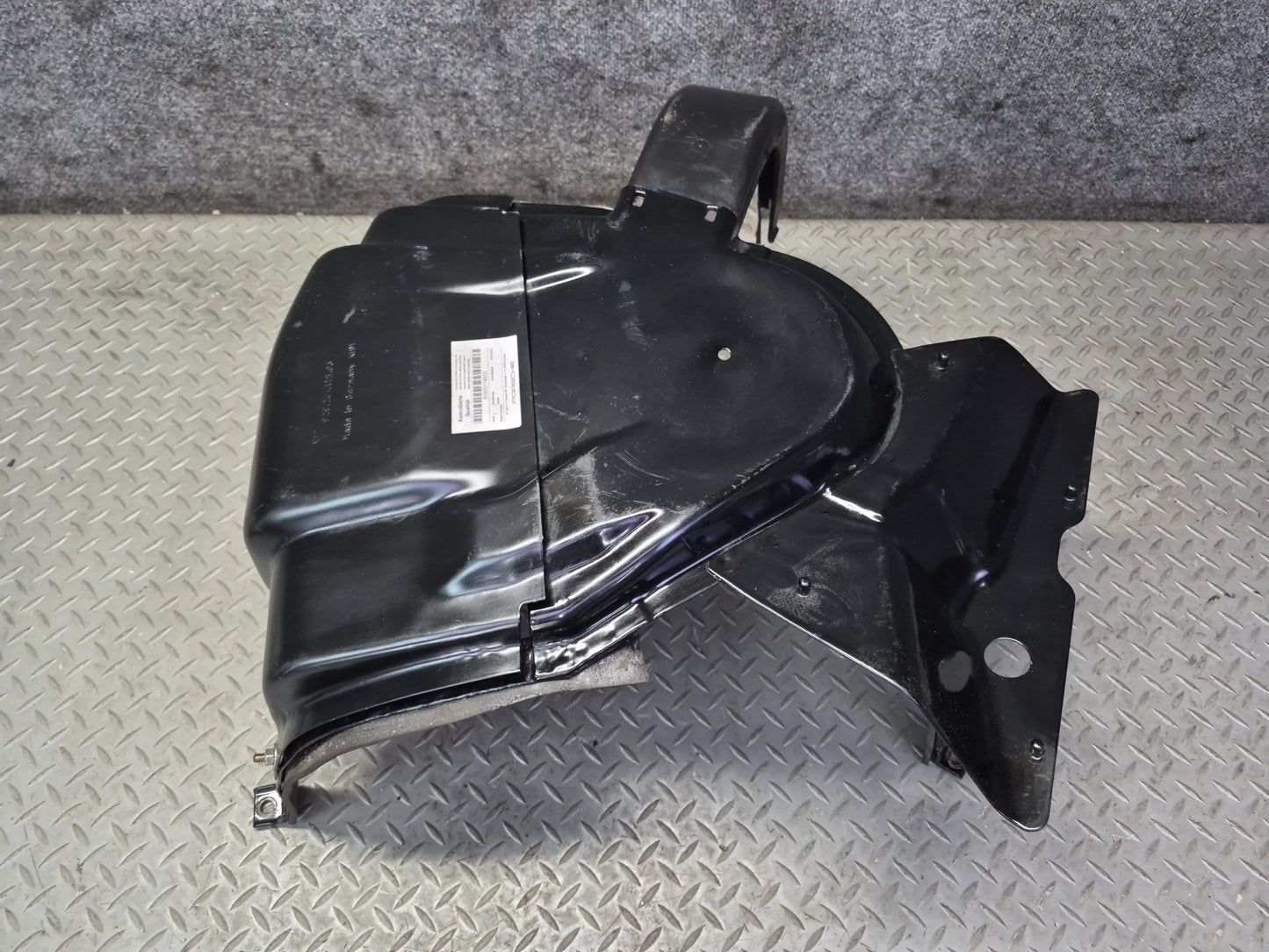 1984-1986 Porsche 928 Fuel Tank Mount Mounting Bracket Support