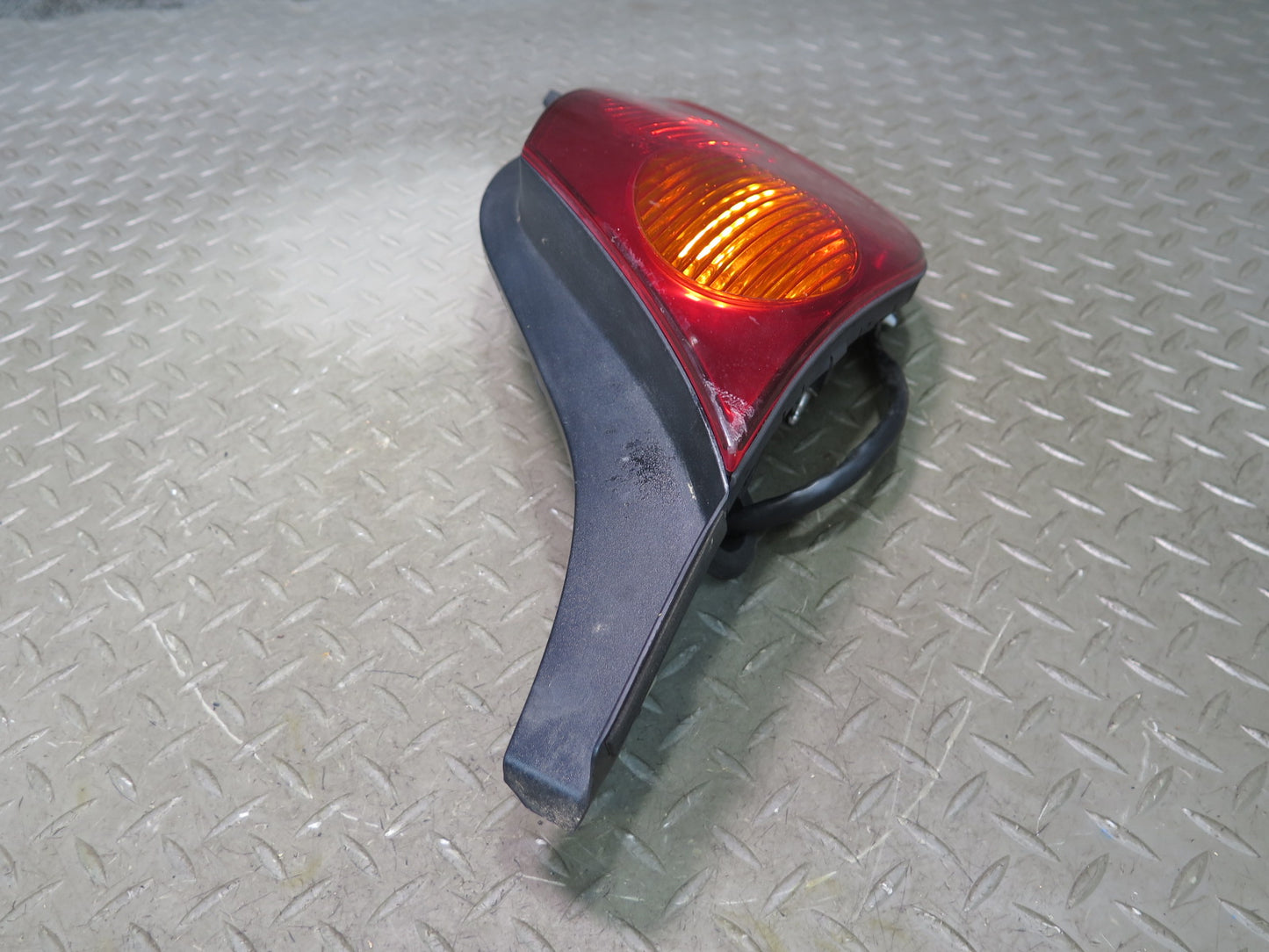 02-05 Lexus UZZ40L SC430 Set of 2 Rear Left Tail Light & Reflector Lamp OEM