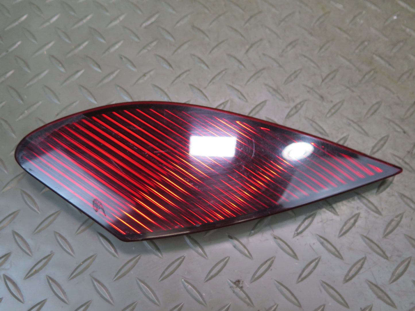 02-05 Lexus UZZ40L SC430 Set of 2 Rear Left Tail Light & Reflector Lamp OEM