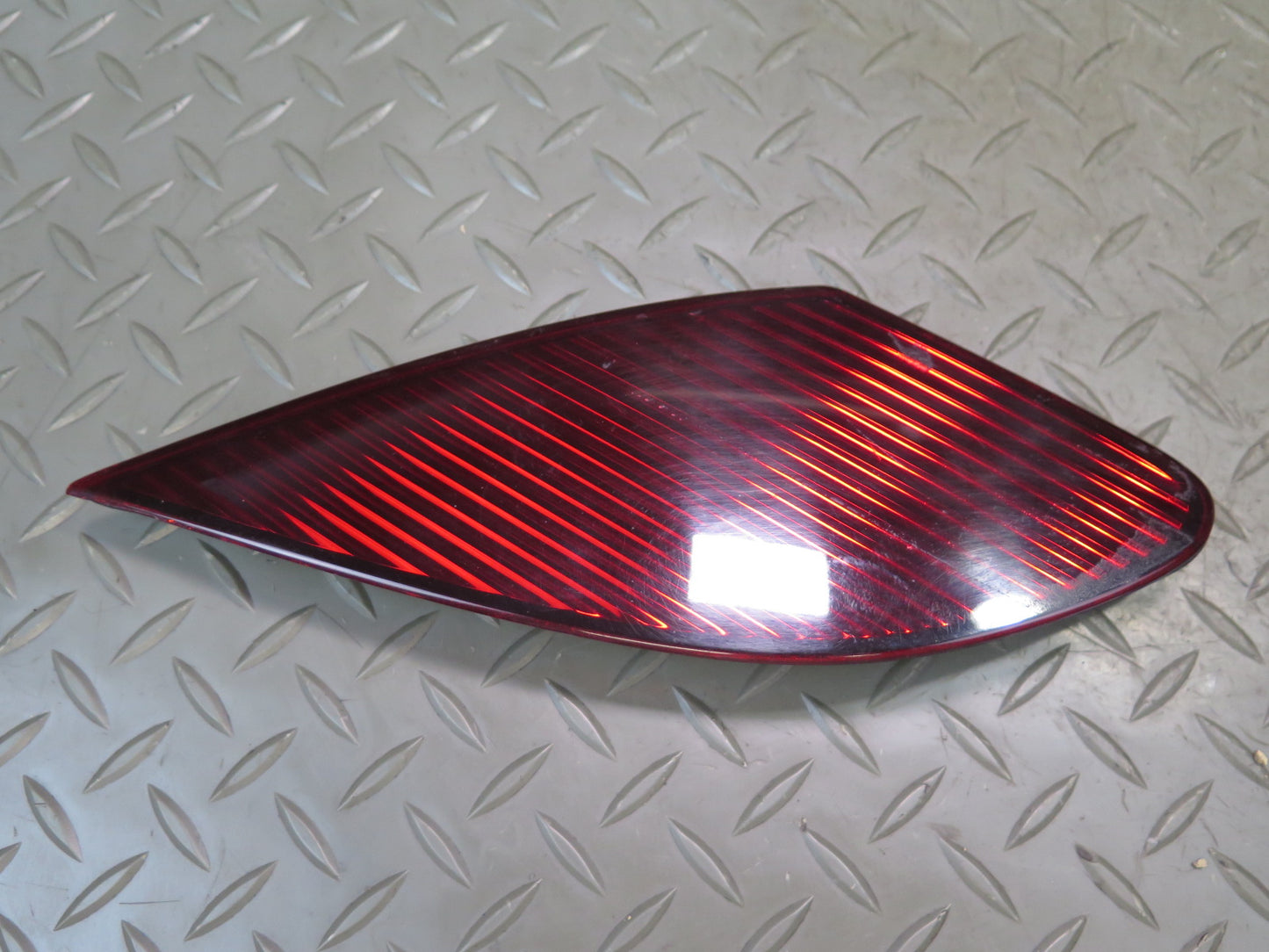 02-05 Lexus UZZ40L SC430 Set of 2 Rear Left Tail Light & Reflector Lamp OEM