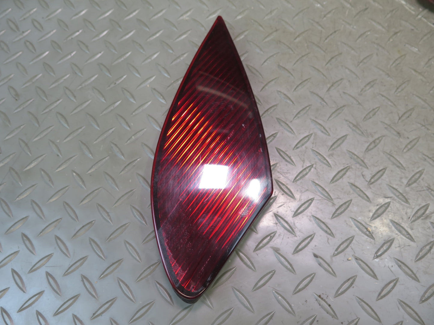 02-05 Lexus UZZ40L SC430 Set of 2 Rear Left Tail Light & Reflector Lamp OEM