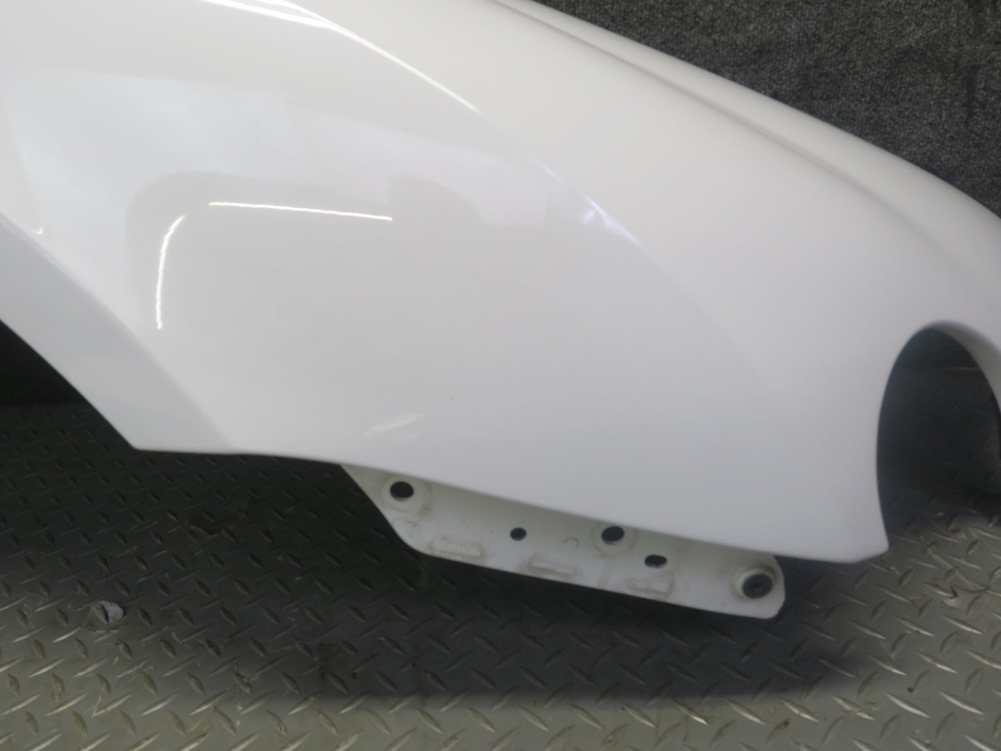 03-10 Bentley Continental GT Front Right Fender Shell Cover Panel Glacier White