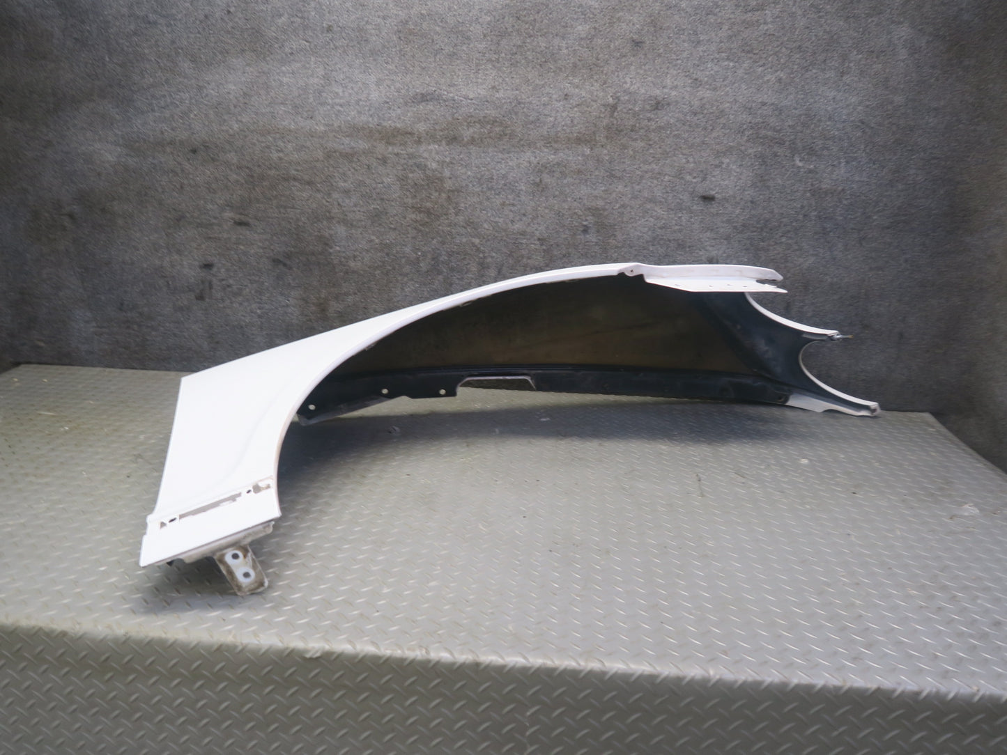 03-10 Bentley Continental GT Front Right Fender Shell Cover Panel Glacier White