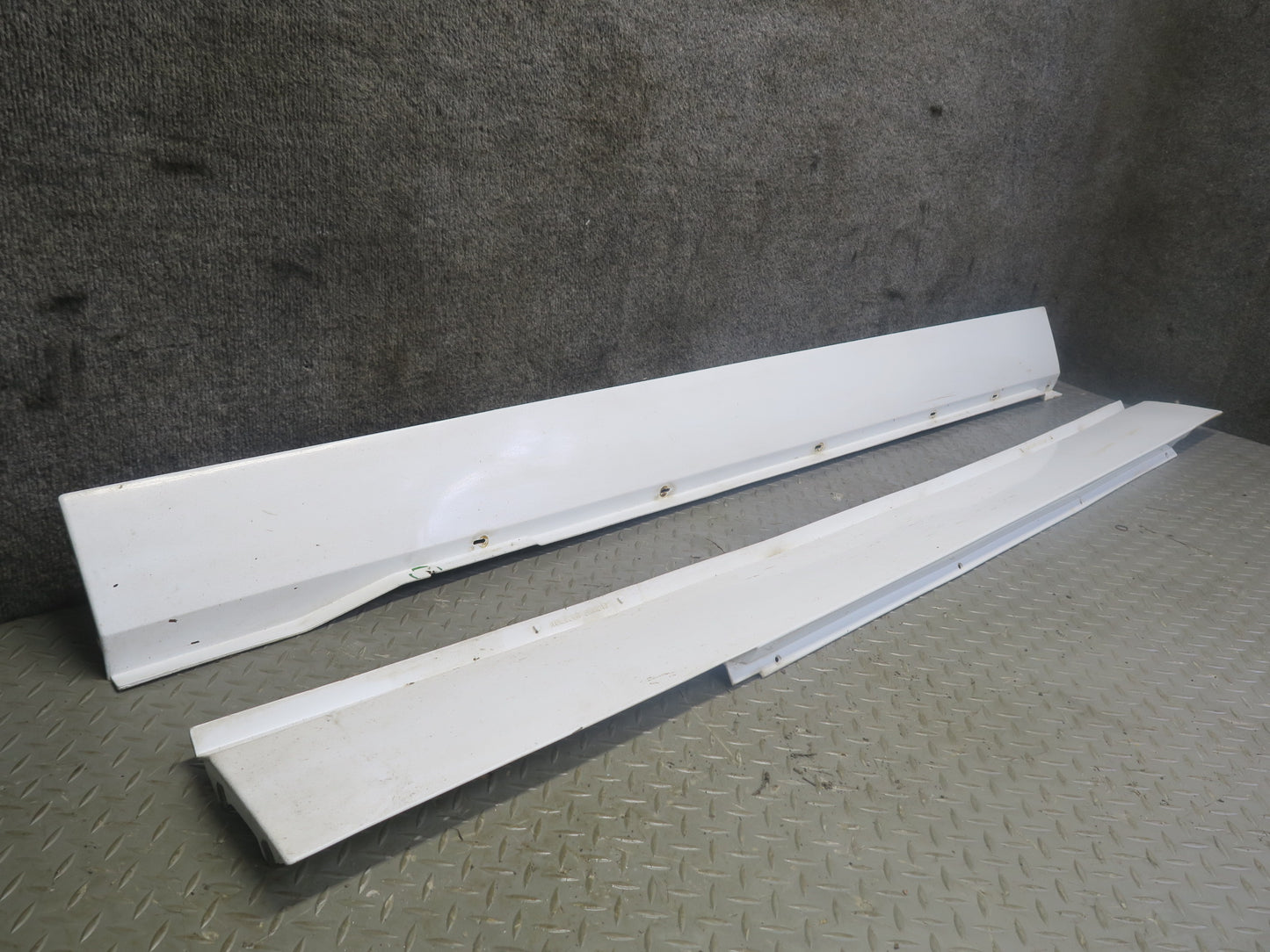 84-96 Chevrolet Corvette C4 Left & Right Side Skirt Rocker Panel Molding Set OEM