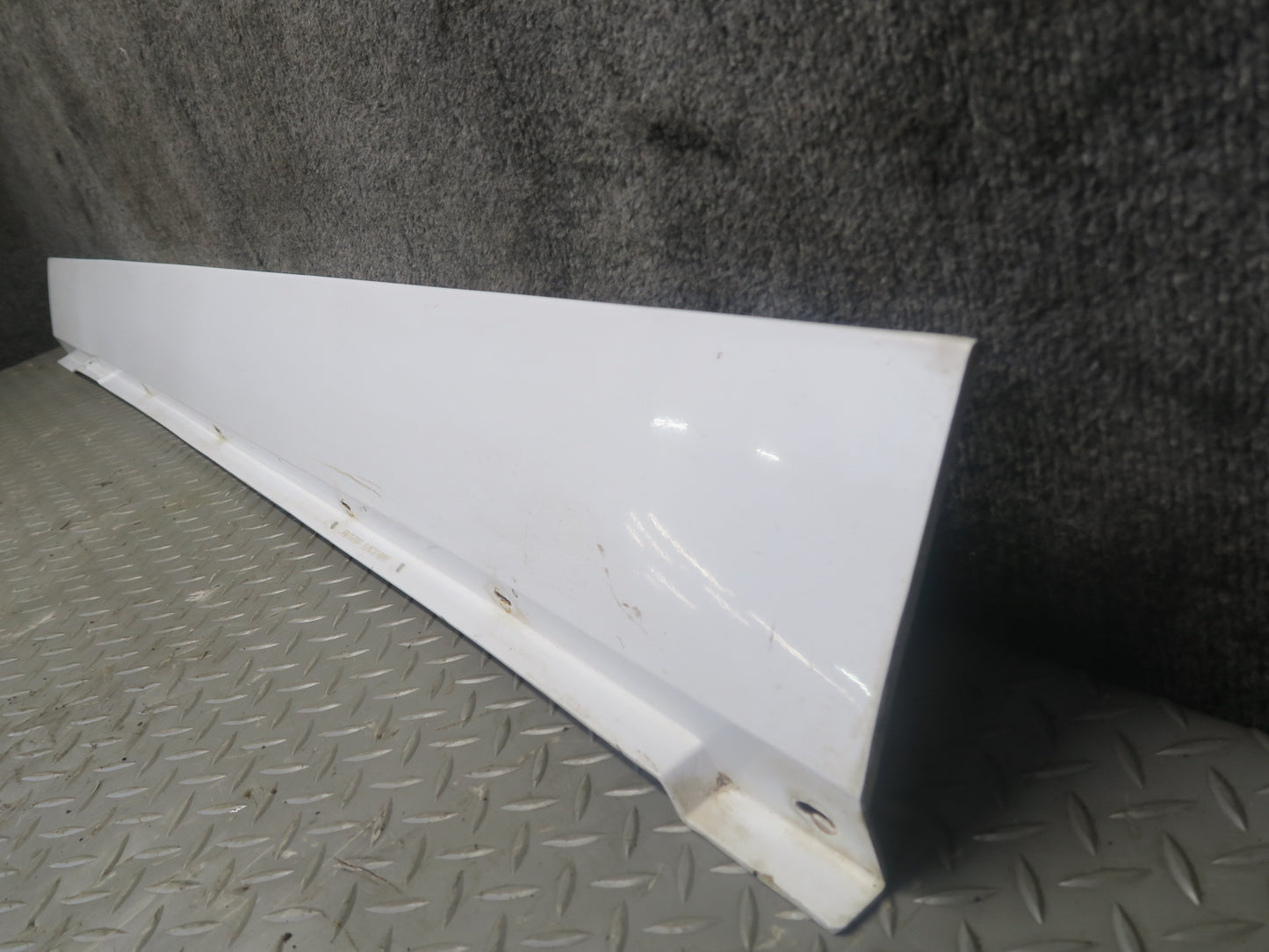 84-96 Chevrolet Corvette C4 Left & Right Side Skirt Rocker Panel Molding Set OEM
