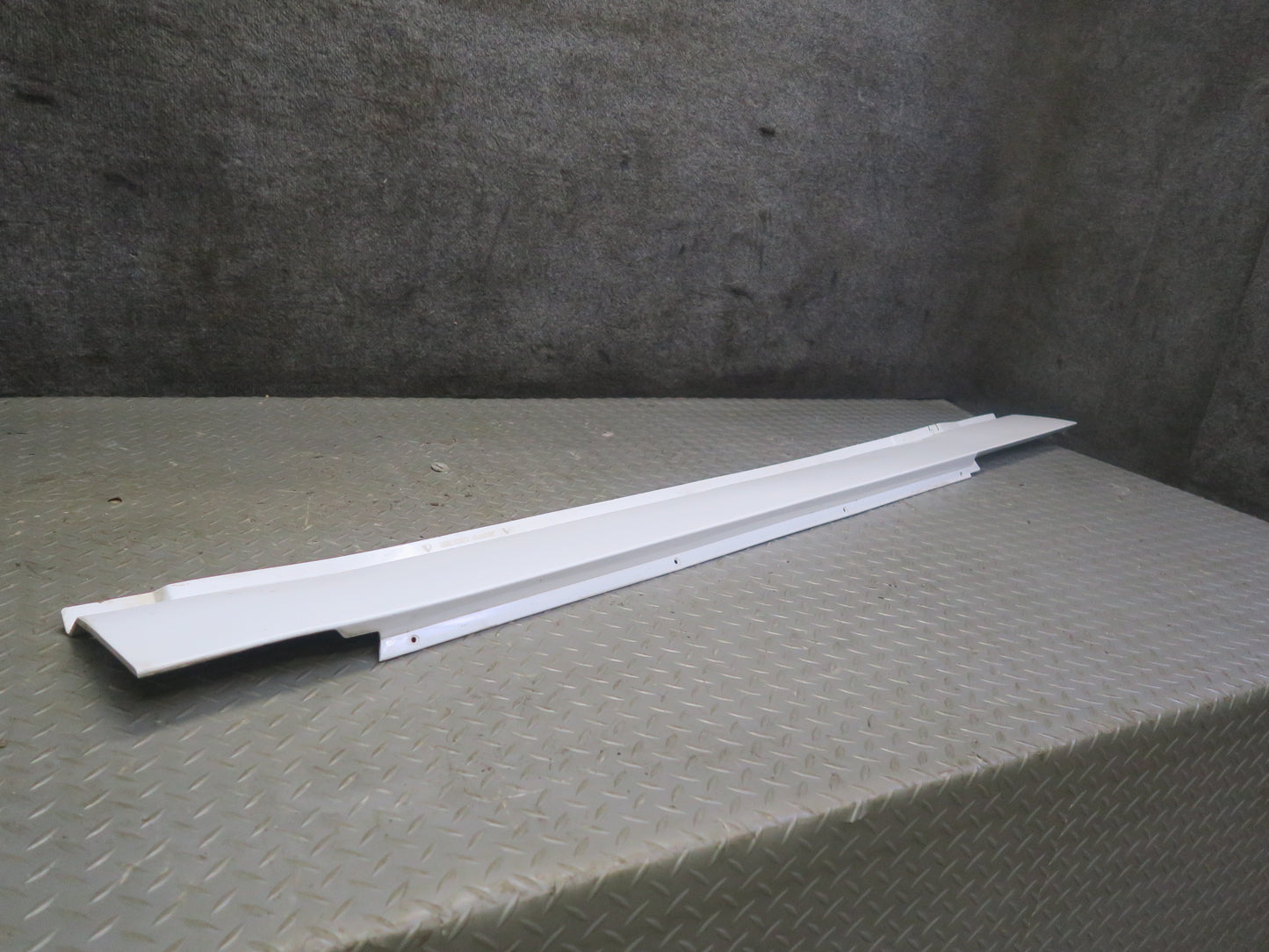 84-96 Chevrolet Corvette C4 Left & Right Side Skirt Rocker Panel Molding Set OEM