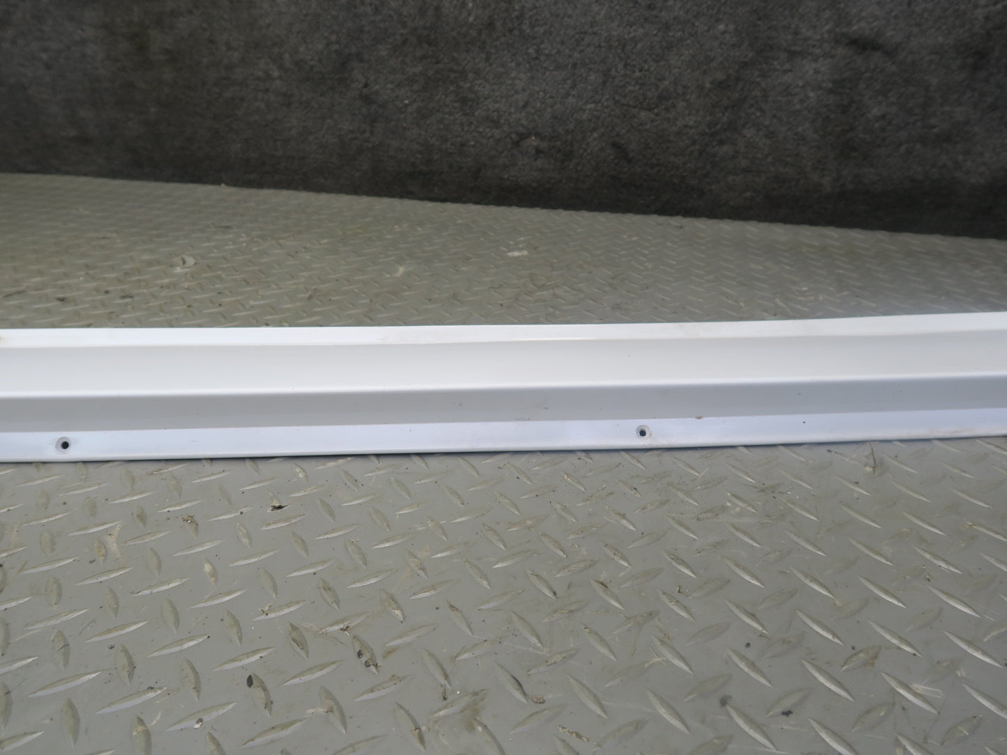 84-96 Chevrolet Corvette C4 Left & Right Side Skirt Rocker Panel Molding Set OEM