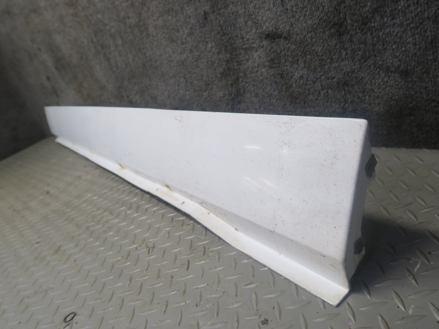 84-96 Chevrolet Corvette C4 Left & Right Side Skirt Rocker Panel Molding Set OEM