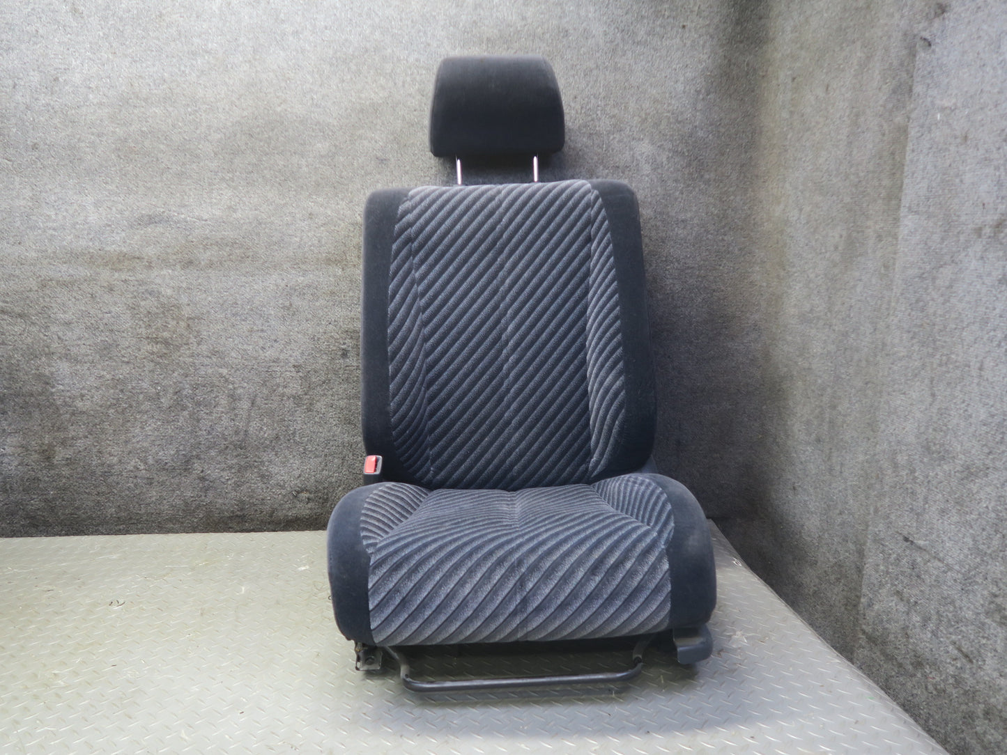 96-98 Toyota MARK2 JZX100 Tourer Front Cloth Seat w Trim Set 37k Miles Damaged