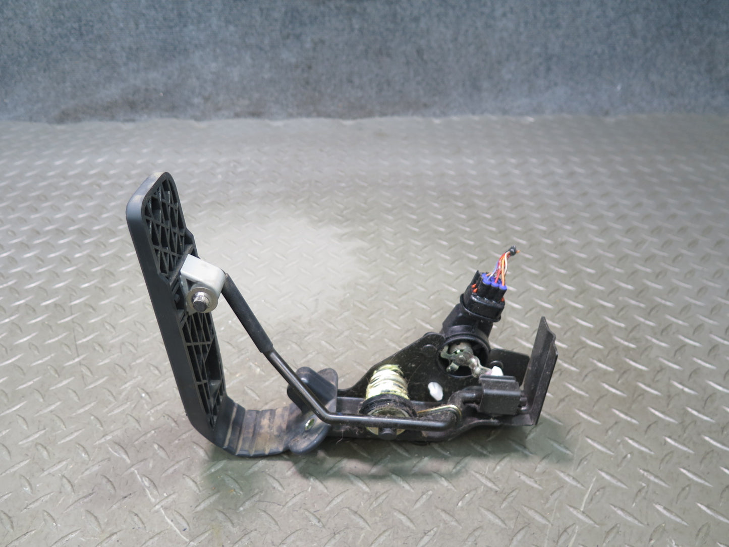 02-06 Lexus UCF30L LS430 Gas Acceleration Peadal w Sensor 78010-50011 OEM