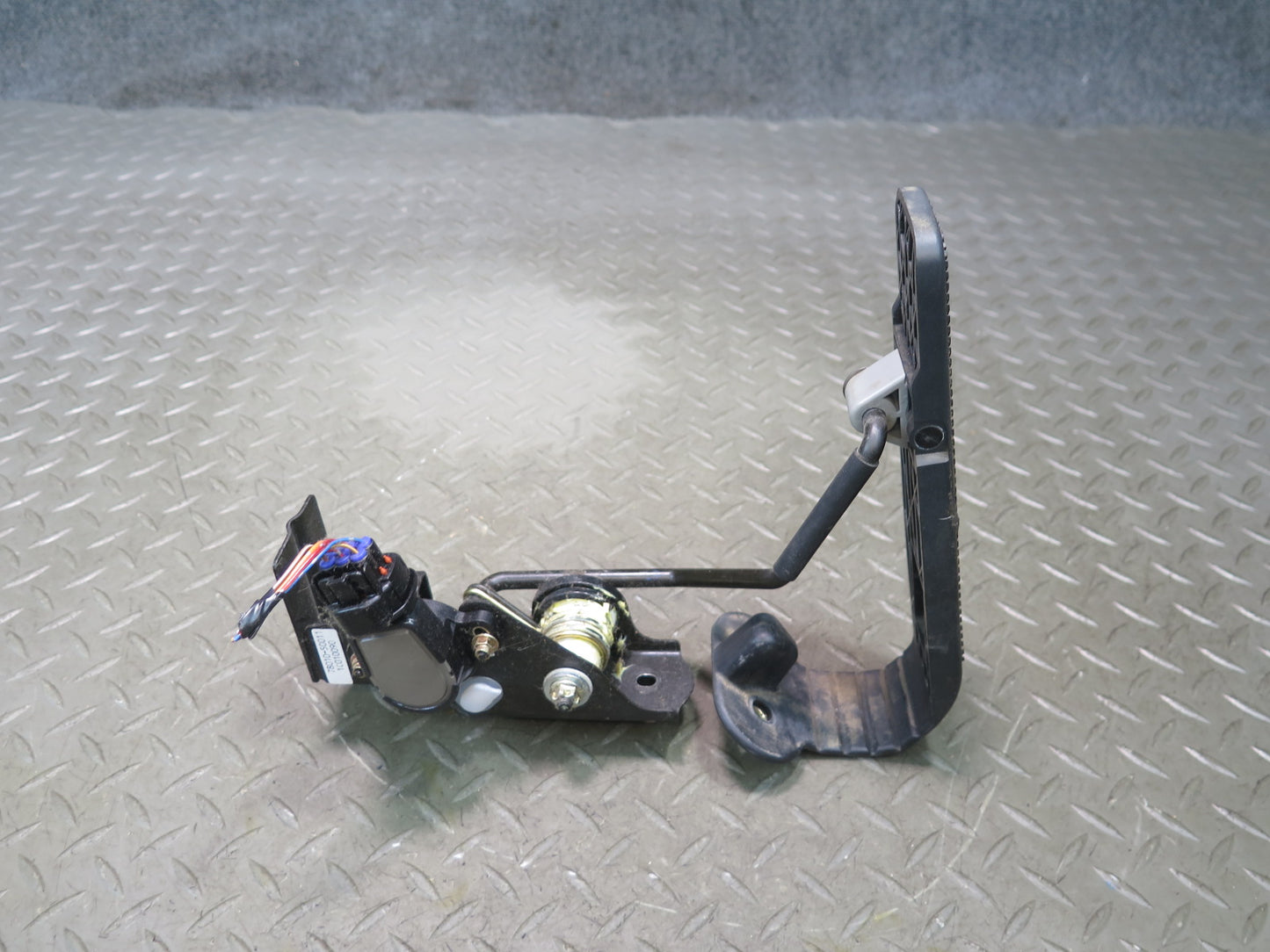 02-06 Lexus UCF30L LS430 Gas Acceleration Peadal w Sensor 78010-50011 OEM