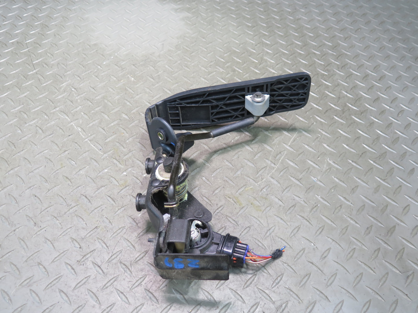 02-06 Lexus UCF30L LS430 Gas Acceleration Peadal w Sensor 78010-50011 OEM