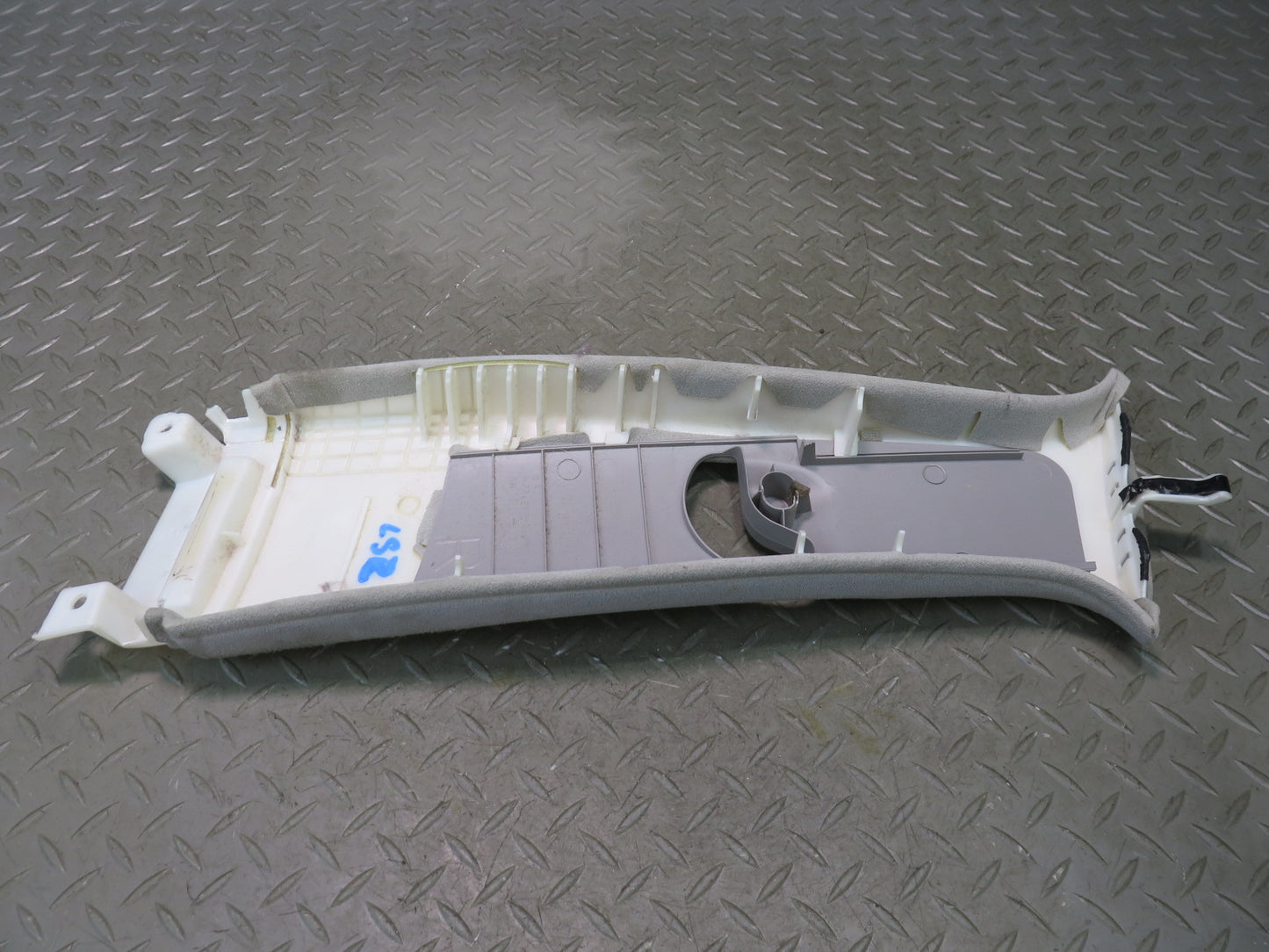 01-03 Lexus UCF30L LS430 Right Upper Center B Pillar Trim Cover Panel Gray OEM