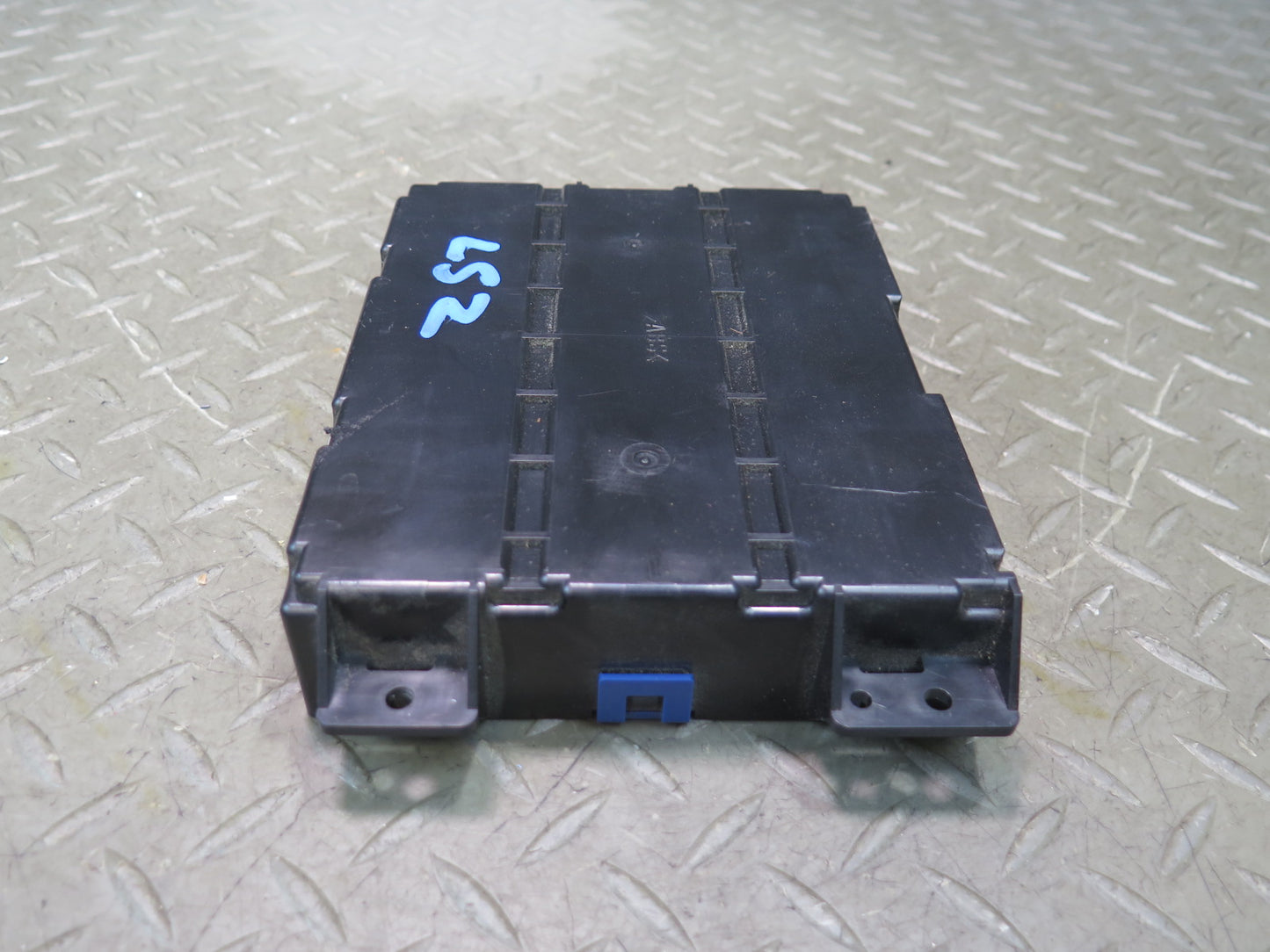 01-03 Lexus UCF30L LS430 Air Condition Amplifier Control Module 88650-50401 OEM