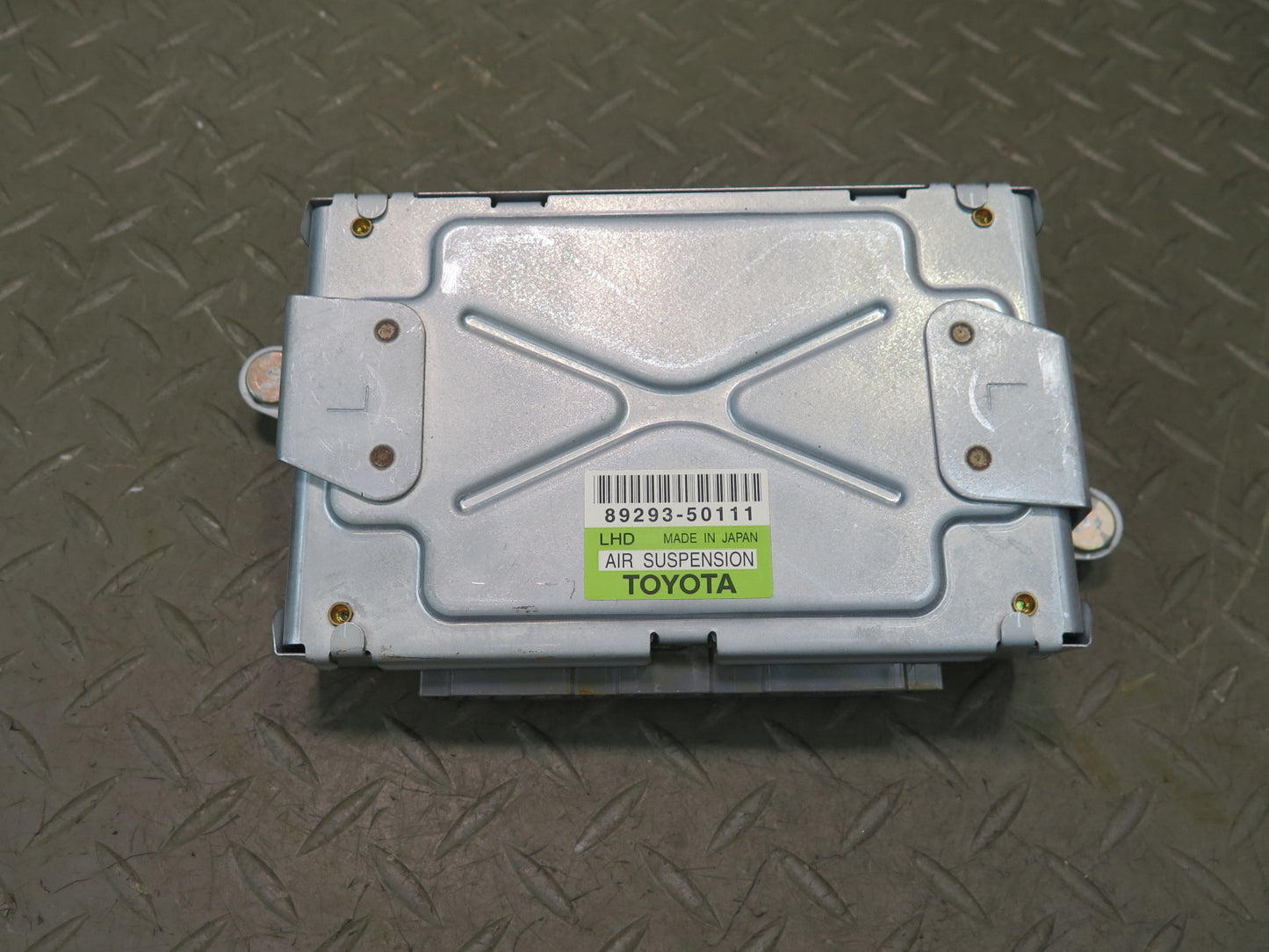 01-03 Lexus UCF30L LS430 Air Suspension Control Module 89293-50111 OEM