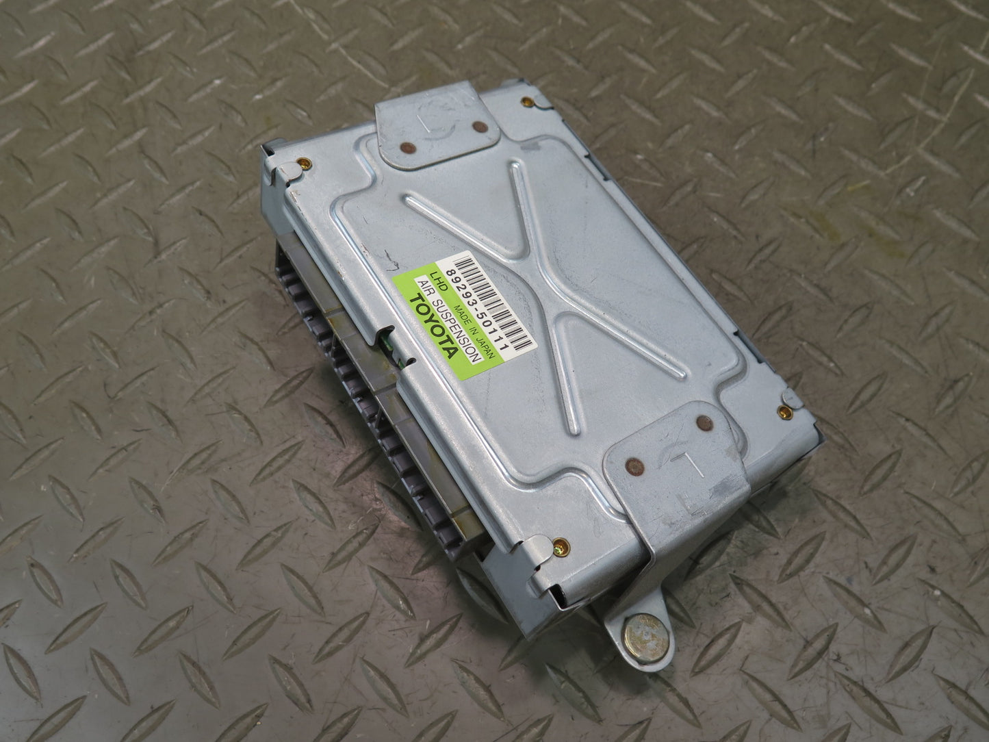 01-03 Lexus UCF30L LS430 Air Suspension Control Module 89293-50111 OEM