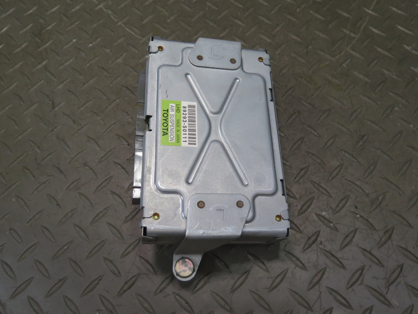01-03 Lexus UCF30L LS430 Air Suspension Control Module 89293-50111 OEM