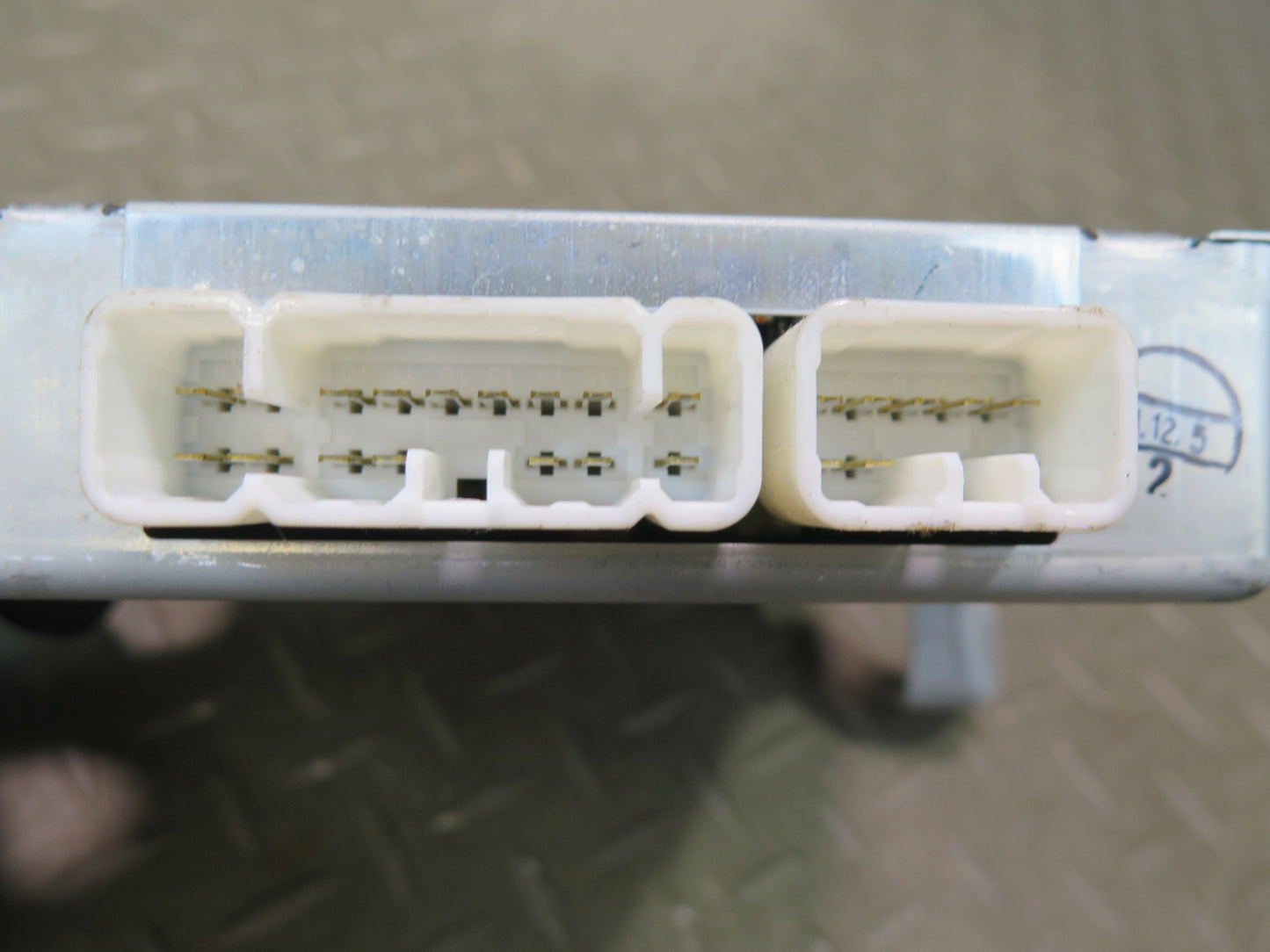 01-03 Lexus LS430 Tilt Telescopic Steering Multiplex Module 89227-50100 OEM