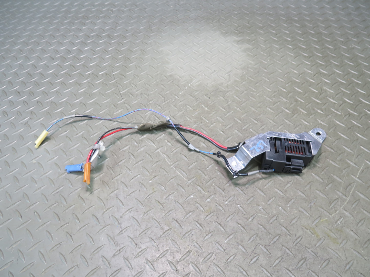 01-06 Lexus UCF30L LS430 Rear Windshield Defrost Defogger Control Module OEM