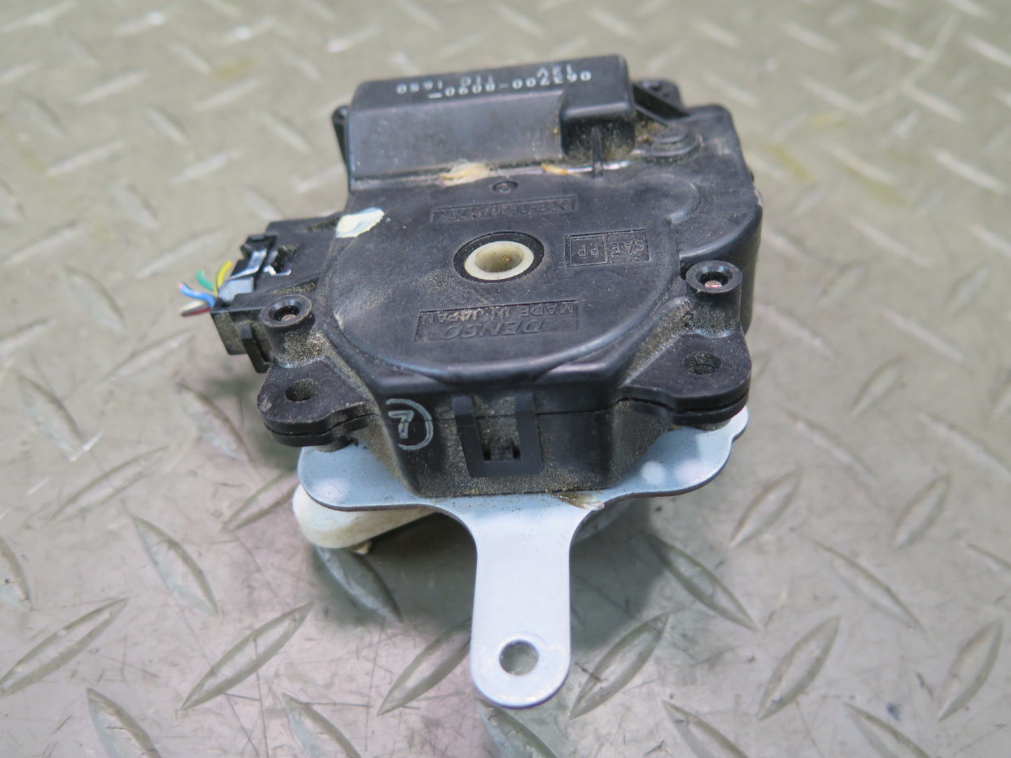 01-03 Lexus UCF30L LS430 Rear A/C Heater Flap Door Actuator Motor OEM
