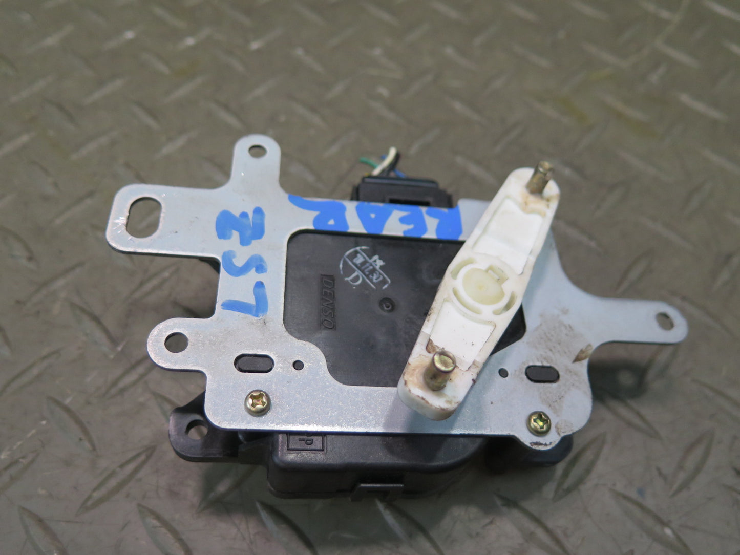 01-03 Lexus UCF30L LS430 Rear A/C Heater Flap Door Actuator Motor OEM