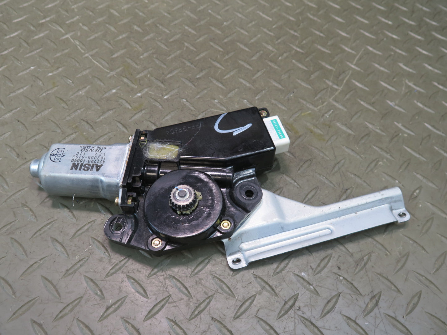 01-03 Lexus UCF30L LS430 Sunroof Motor Drive Unit 63260-50050 OEM