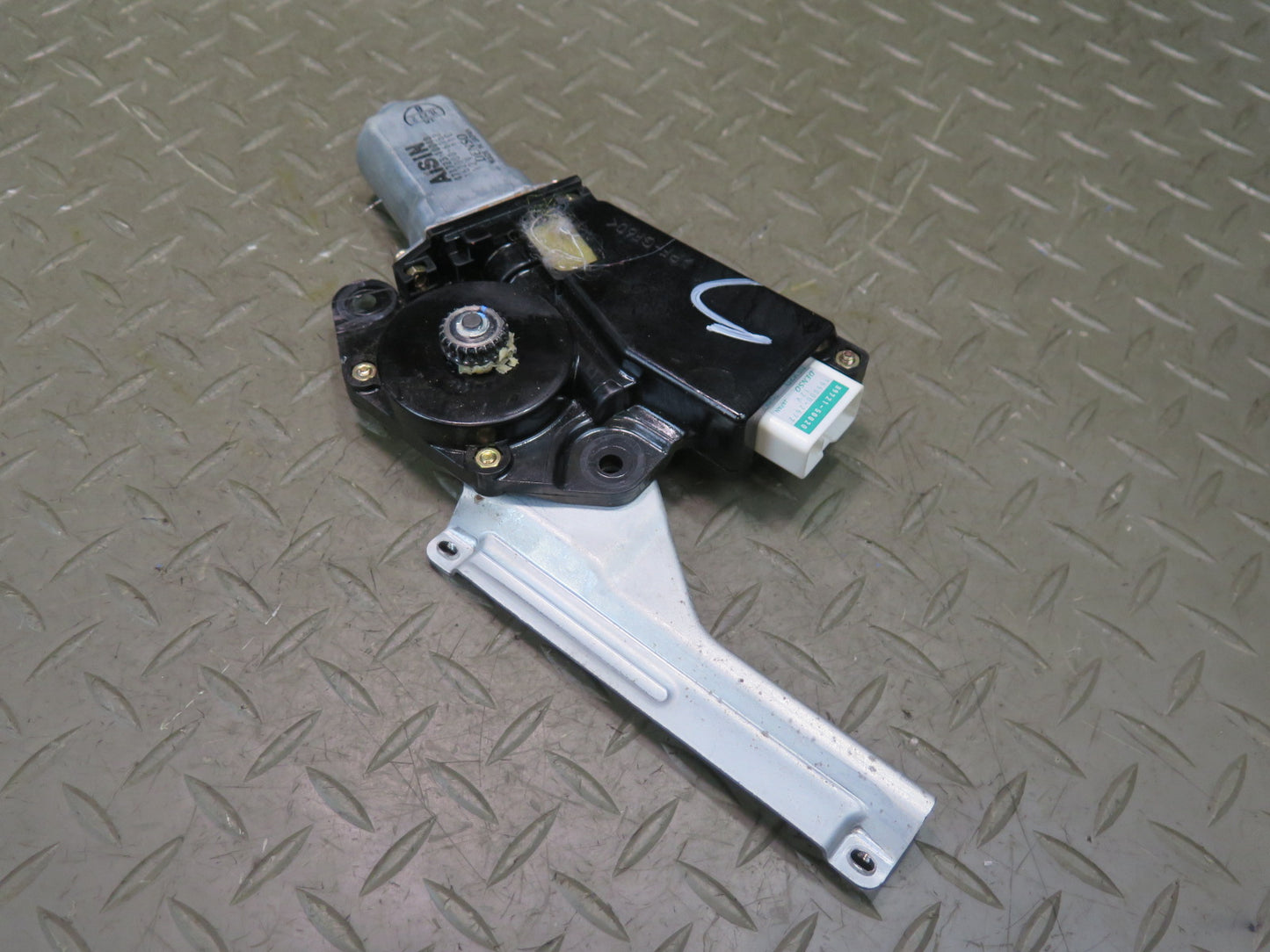 01-03 Lexus UCF30L LS430 Sunroof Motor Drive Unit 63260-50050 OEM