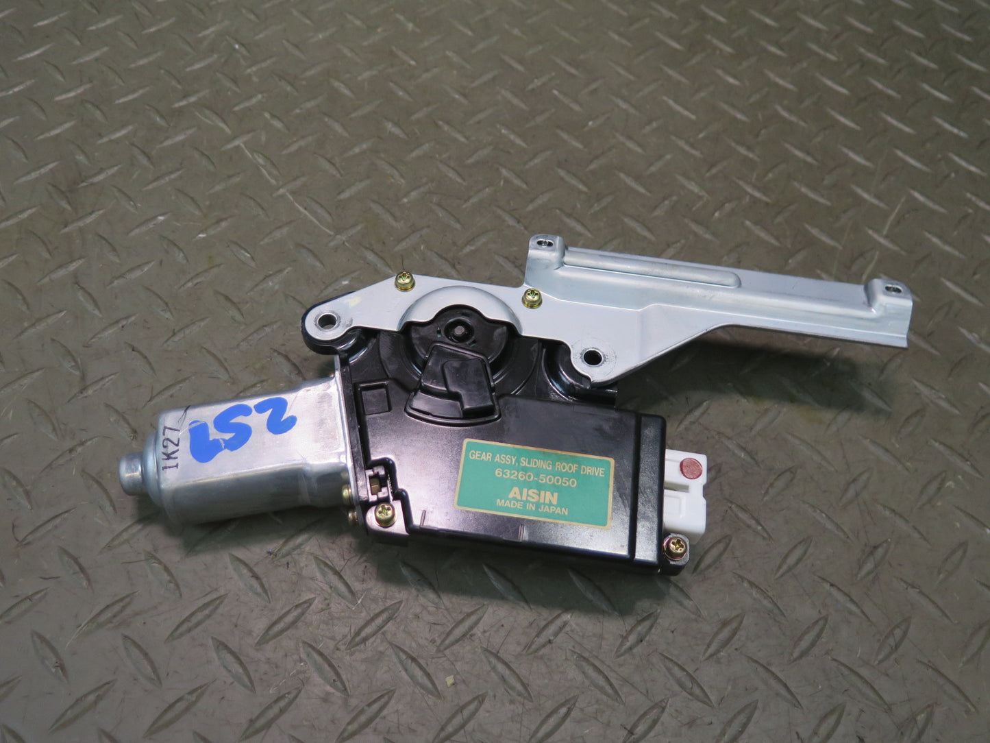 01-03 Lexus UCF30L LS430 Sunroof Motor Drive Unit 63260-50050 OEM